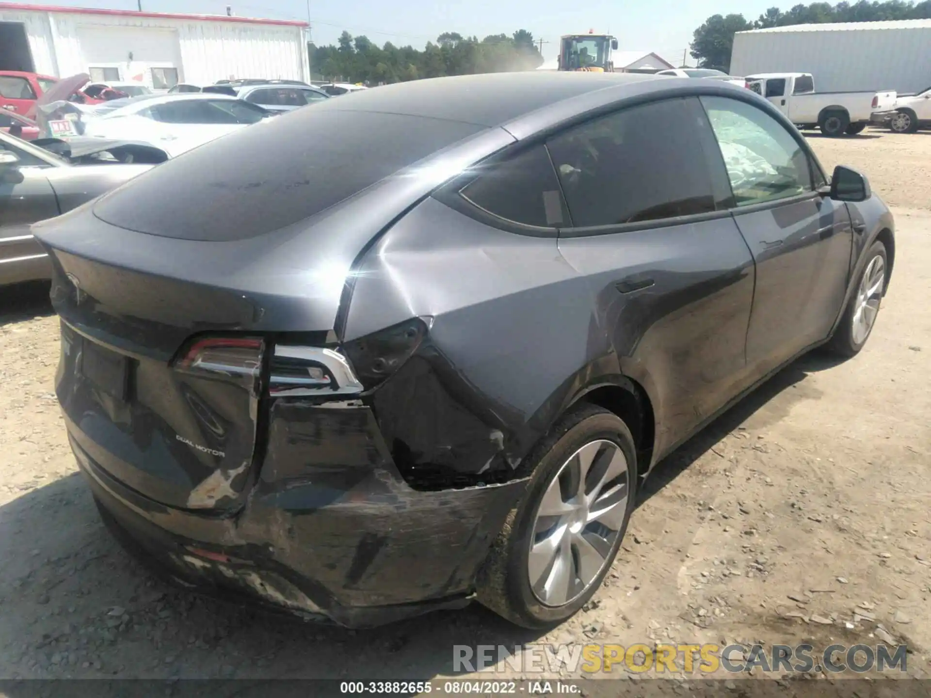 4 Photograph of a damaged car 5YJYGDEE1MF131679 TESLA MODEL Y 2021