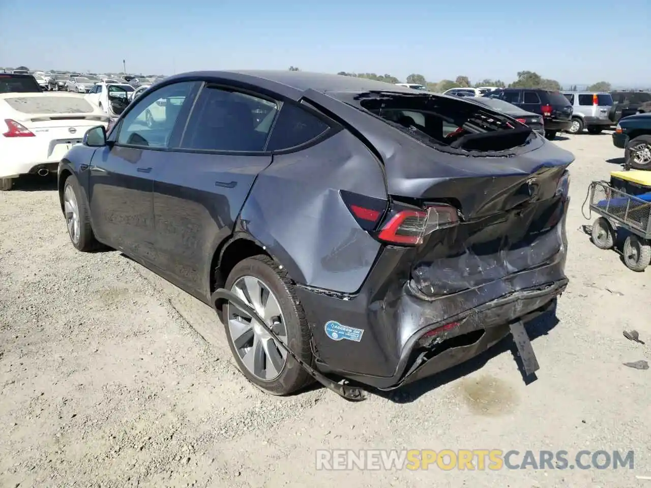 3 Photograph of a damaged car 5YJYGDEE1MF140611 TESLA MODEL Y 2021