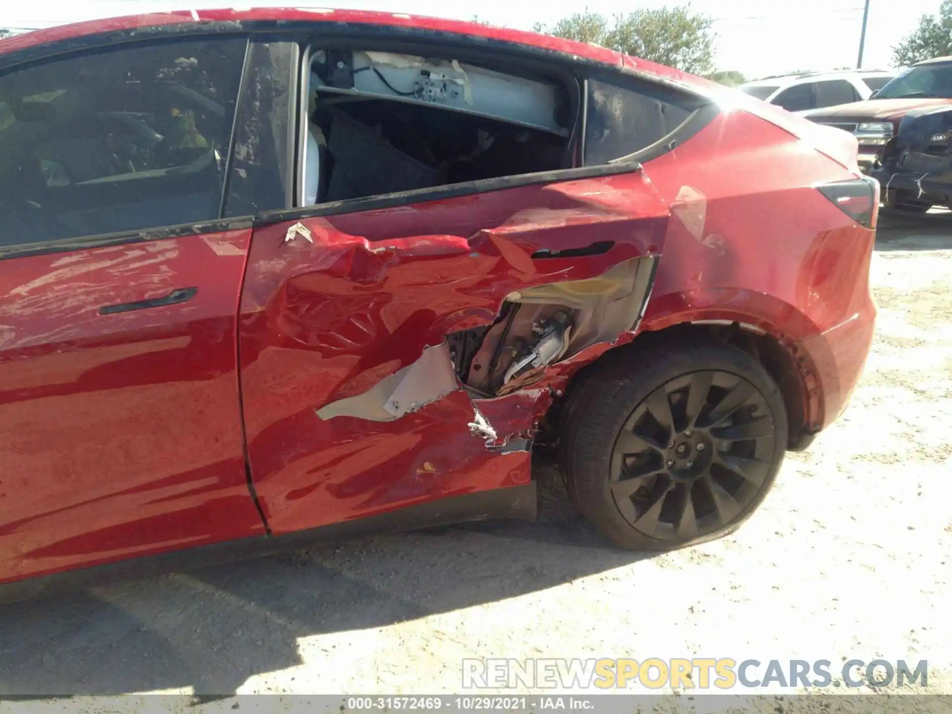 6 Photograph of a damaged car 5YJYGDEE1MF144495 TESLA MODEL Y 2021