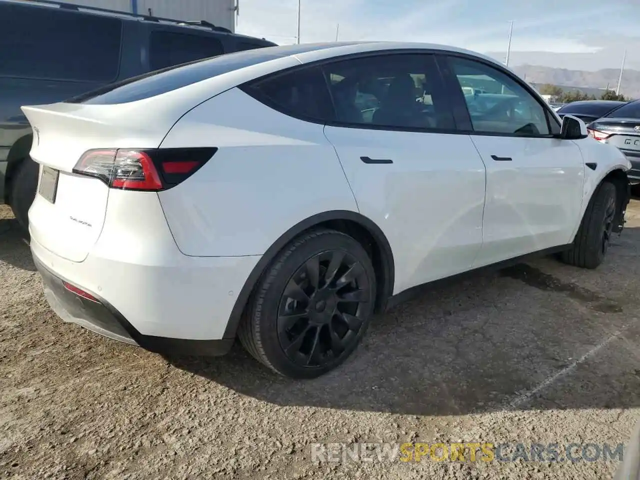 3 Фотография поврежденного автомобиля 5YJYGDEE1MF144528 TESLA MODEL Y 2021