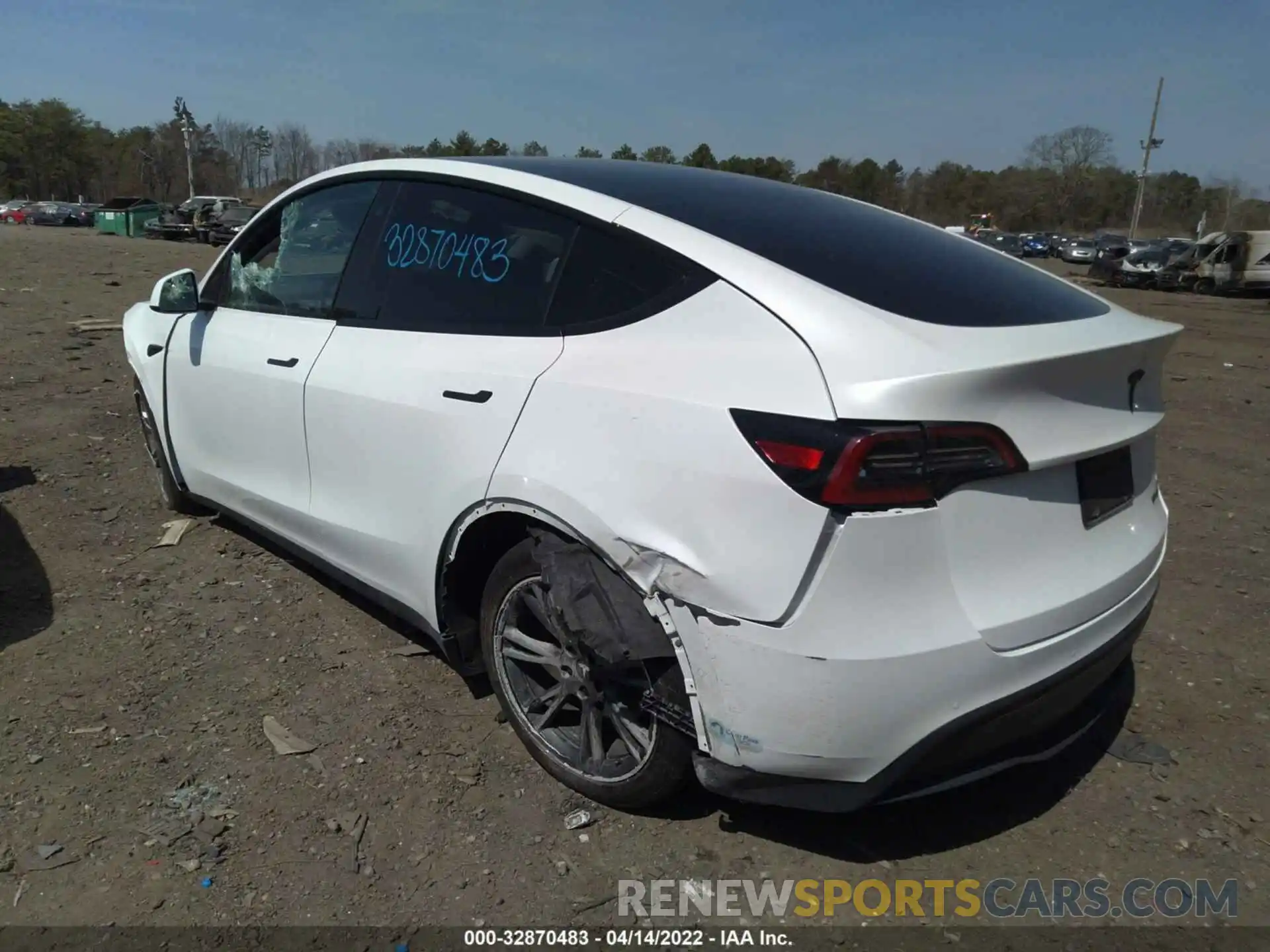 3 Photograph of a damaged car 5YJYGDEE1MF146652 TESLA MODEL Y 2021