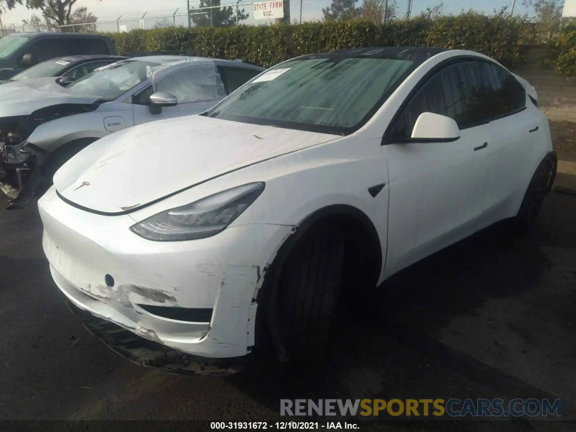 2 Photograph of a damaged car 5YJYGDEE1MF151723 TESLA MODEL Y 2021