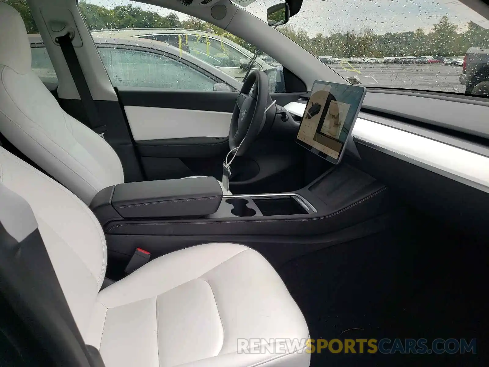 5 Photograph of a damaged car 5YJYGDEE1MF178971 TESLA MODEL Y 2021