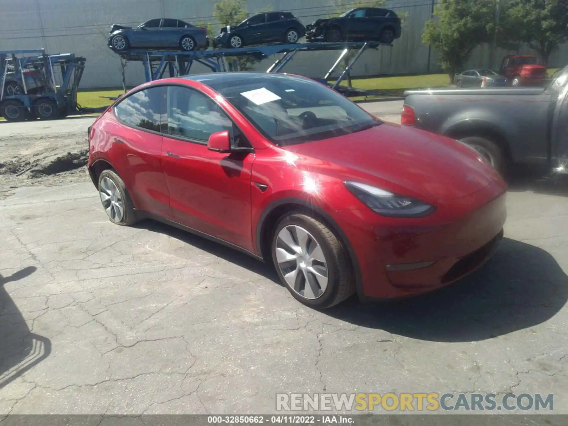 1 Photograph of a damaged car 5YJYGDEE1MF186777 TESLA MODEL Y 2021