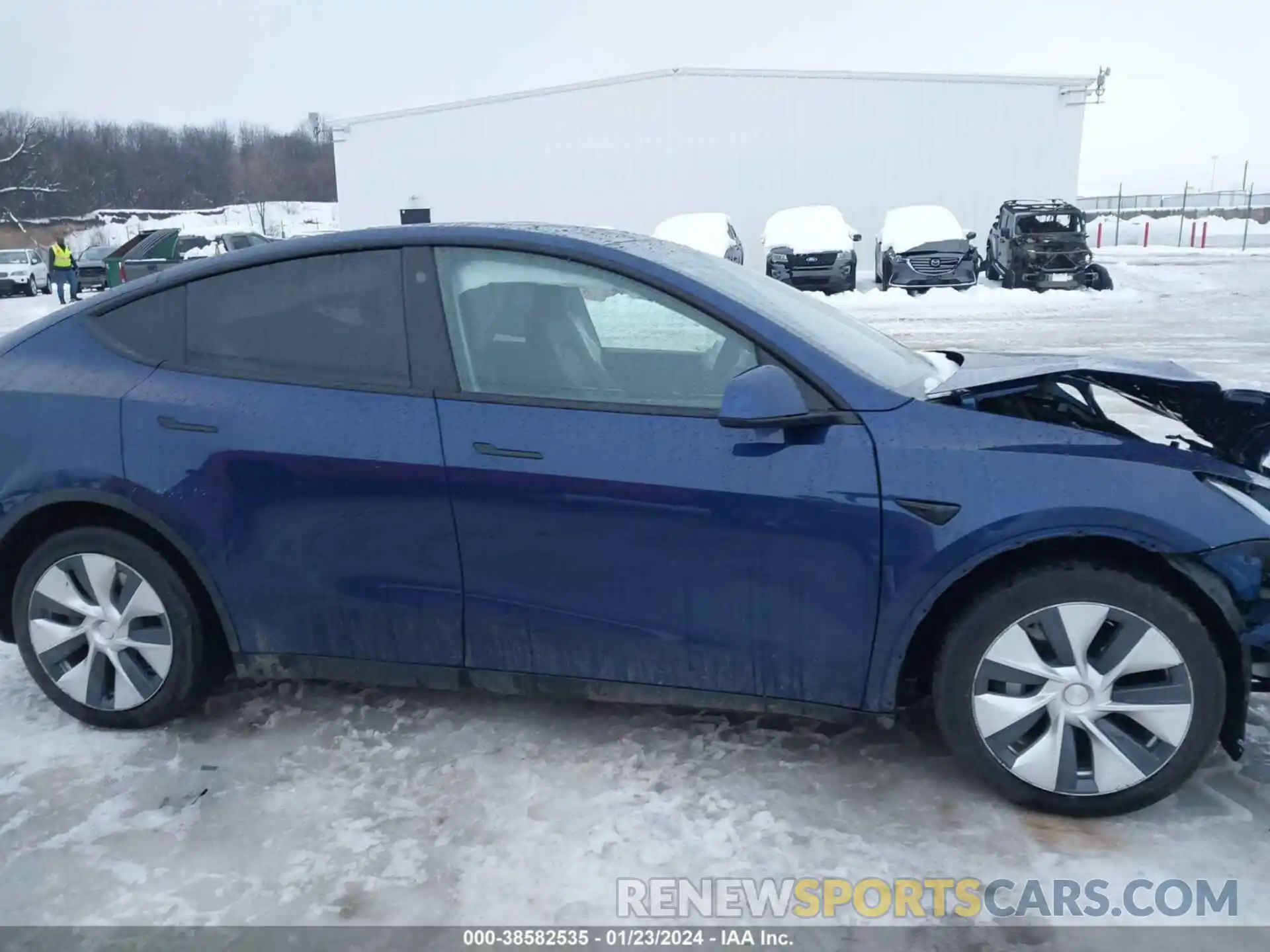 13 Photograph of a damaged car 5YJYGDEE1MF188643 TESLA MODEL Y 2021