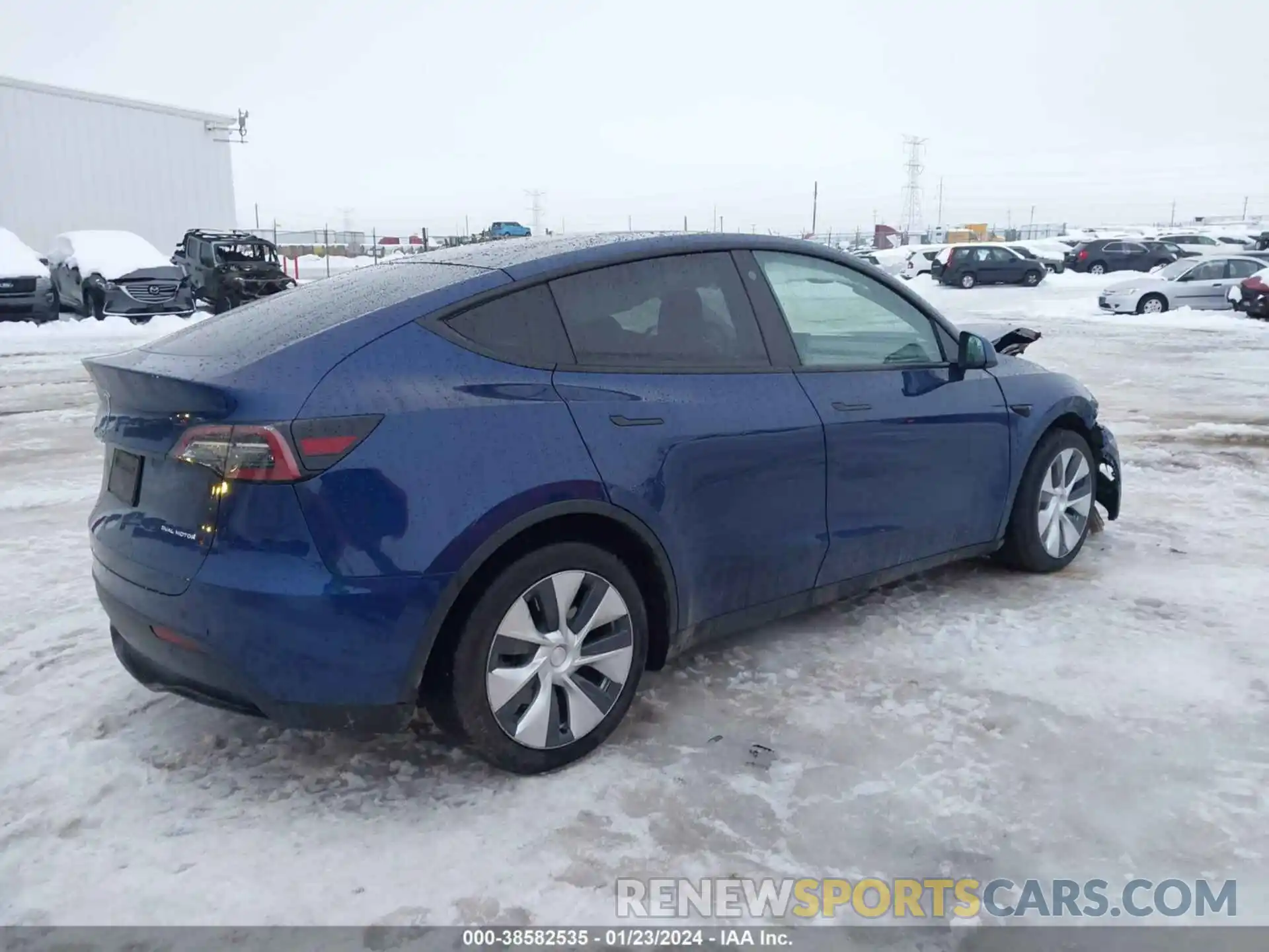 4 Photograph of a damaged car 5YJYGDEE1MF188643 TESLA MODEL Y 2021