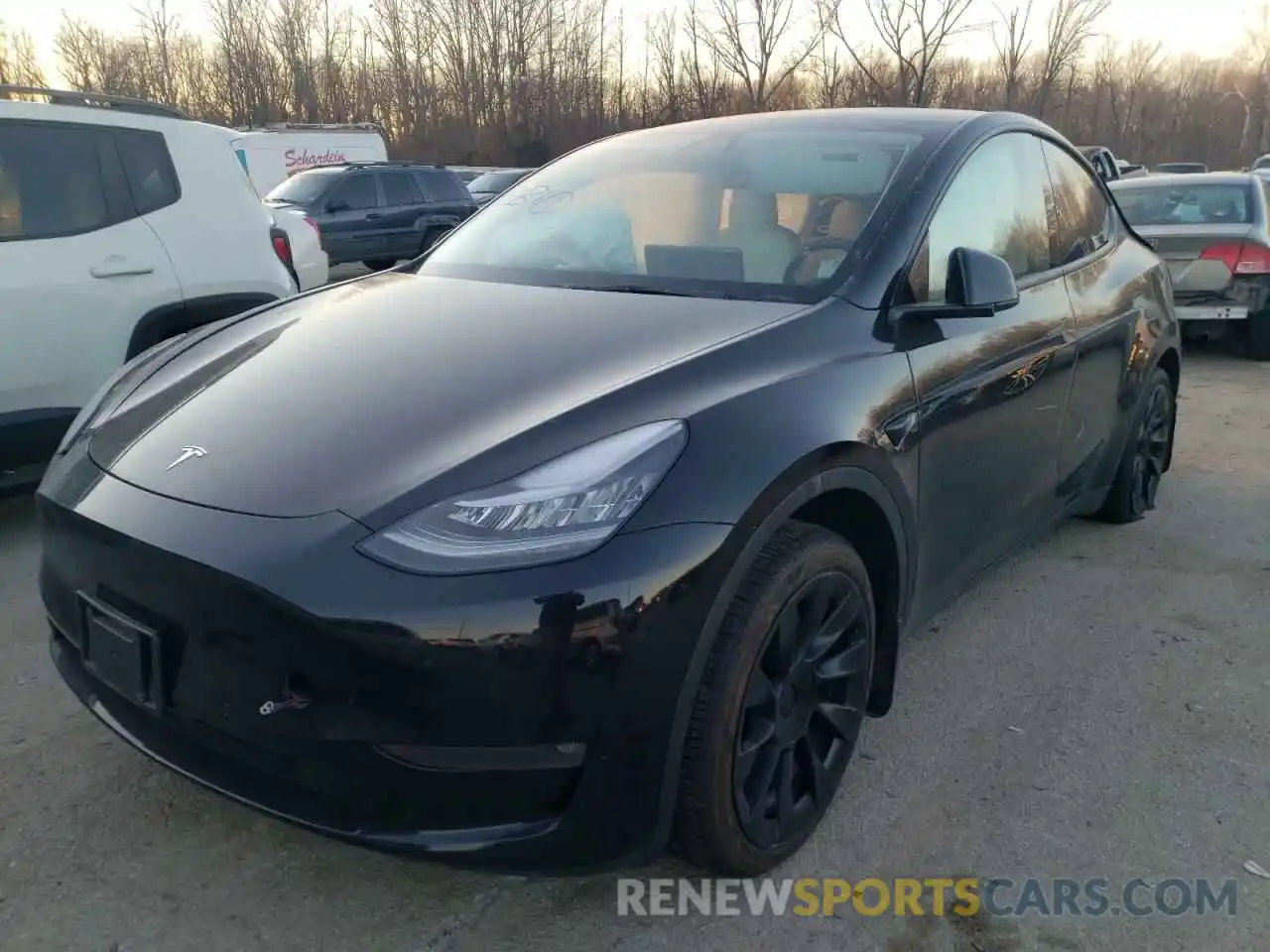 2 Photograph of a damaged car 5YJYGDEE1MF195897 TESLA MODEL Y 2021