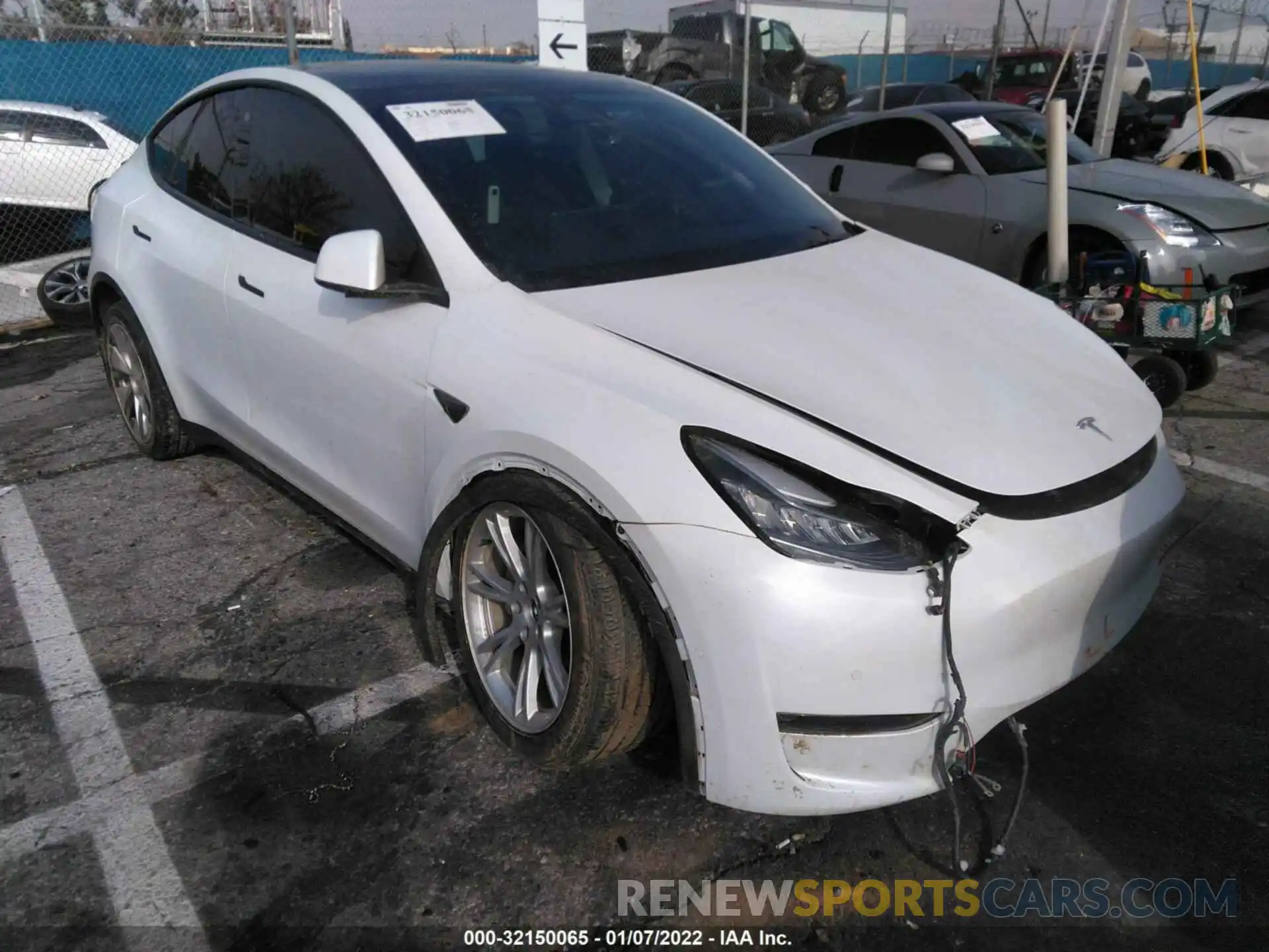 1 Photograph of a damaged car 5YJYGDEE1MF199111 TESLA MODEL Y 2021