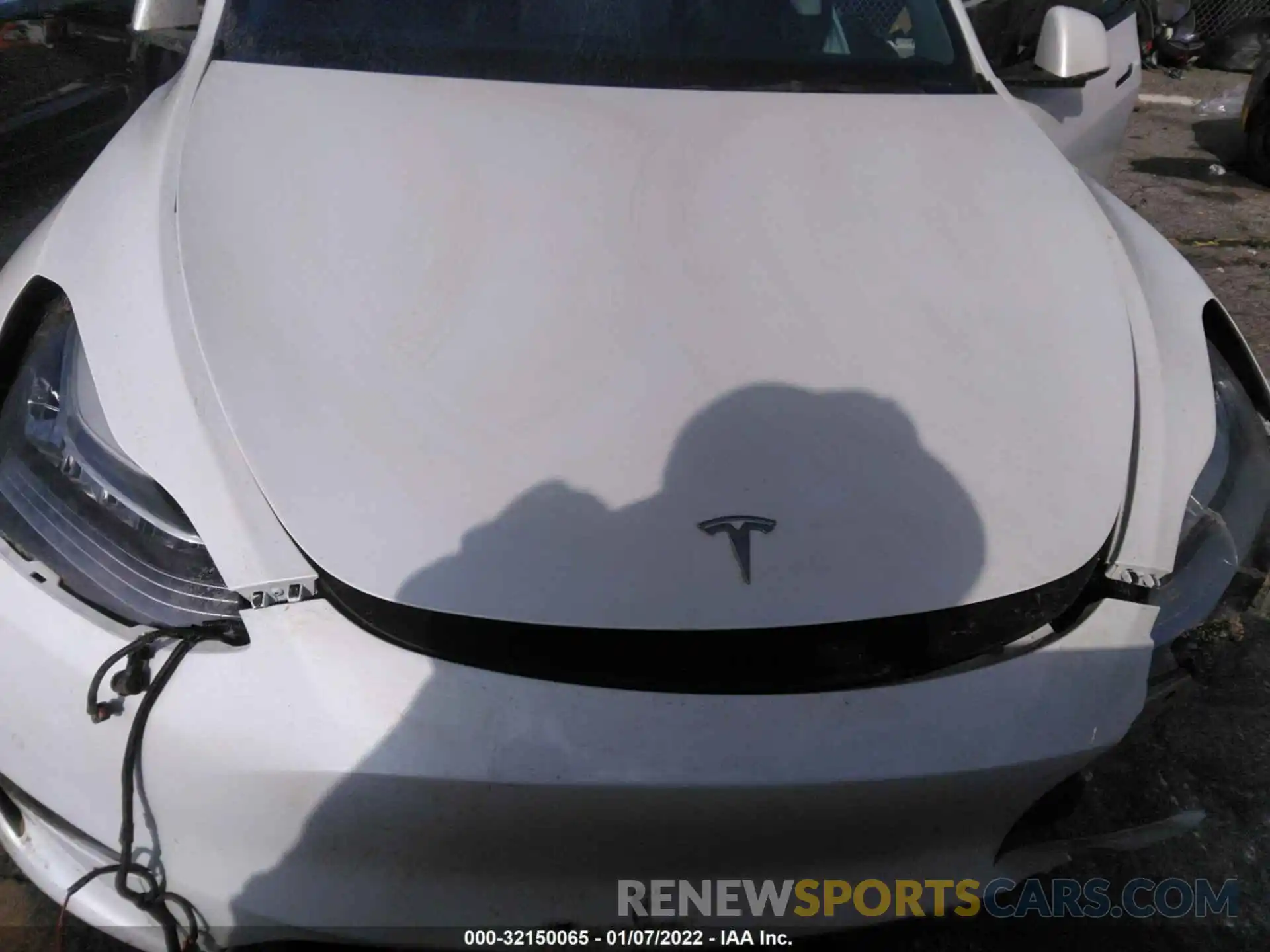 10 Photograph of a damaged car 5YJYGDEE1MF199111 TESLA MODEL Y 2021