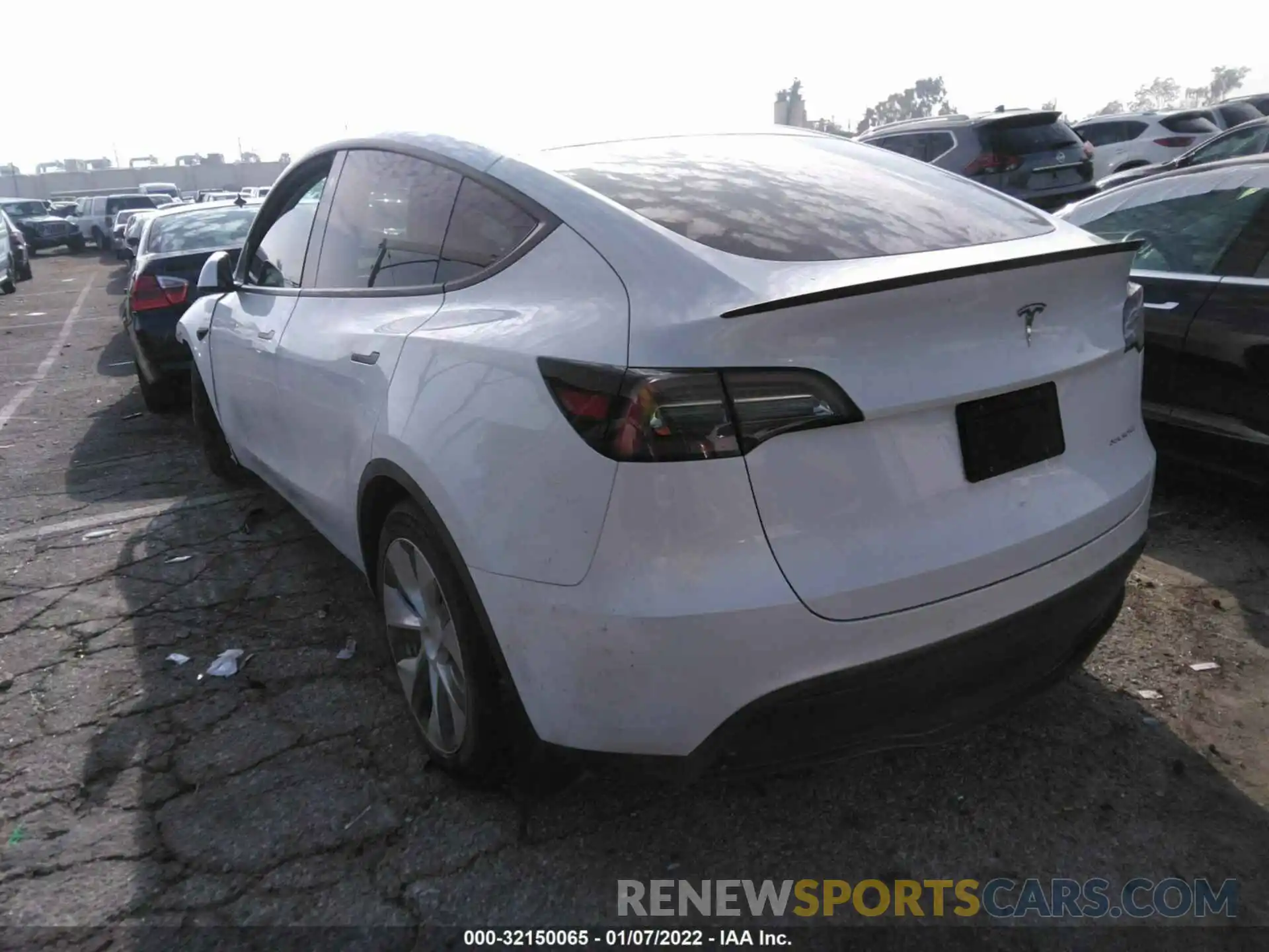 3 Photograph of a damaged car 5YJYGDEE1MF199111 TESLA MODEL Y 2021