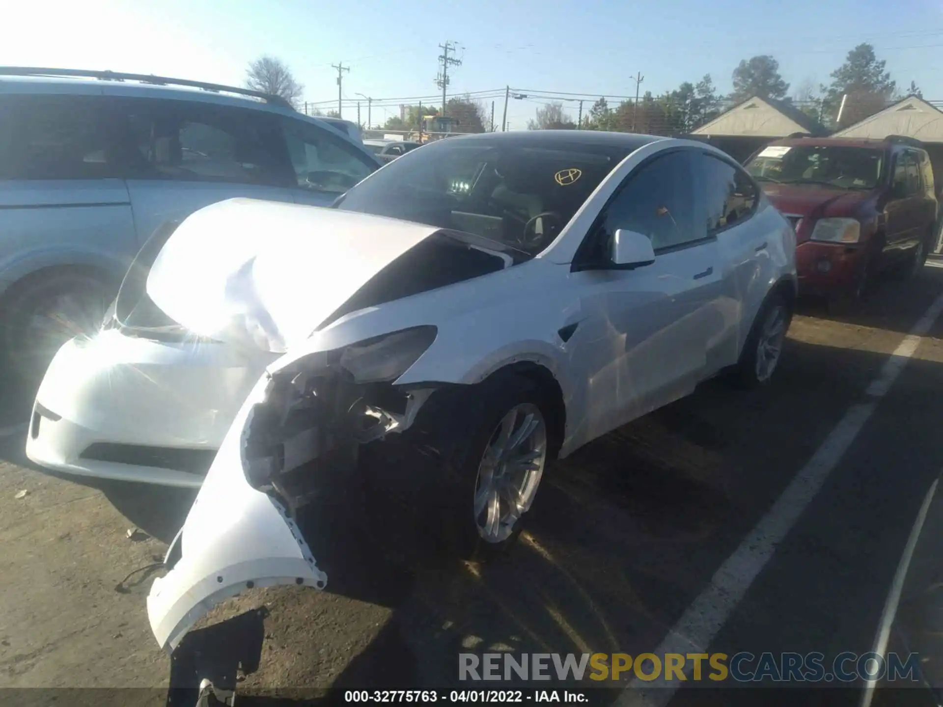 2 Photograph of a damaged car 5YJYGDEE1MF200256 TESLA MODEL Y 2021