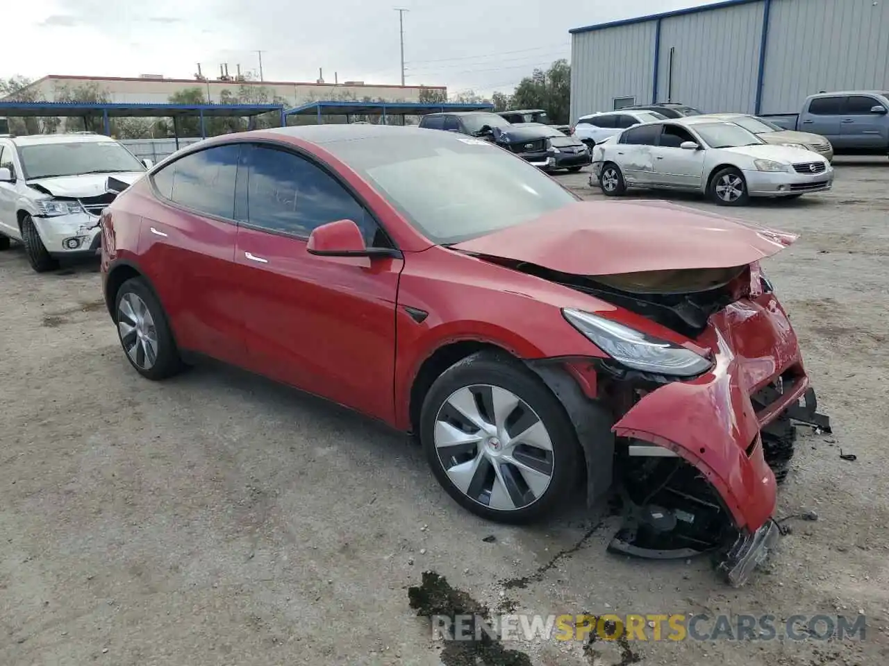 4 Photograph of a damaged car 5YJYGDEE1MF200810 TESLA MODEL Y 2021