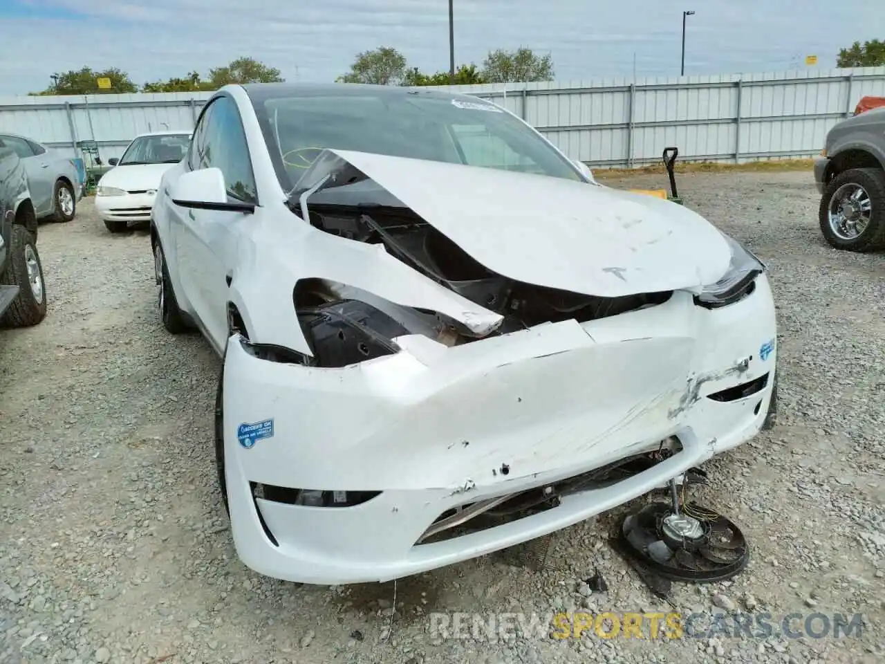 9 Photograph of a damaged car 5YJYGDEE1MF231636 TESLA MODEL Y 2021