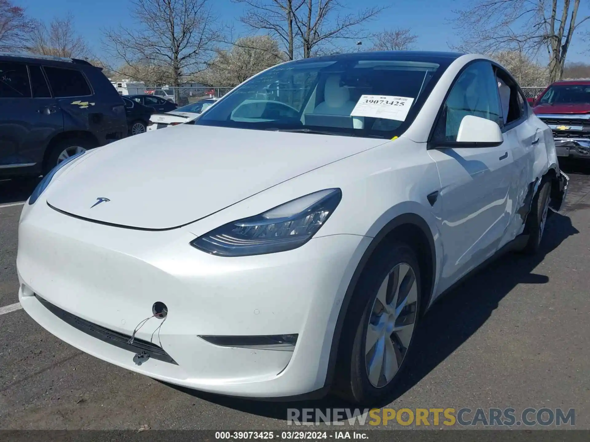 2 Photograph of a damaged car 5YJYGDEE1MF240613 TESLA MODEL Y 2021