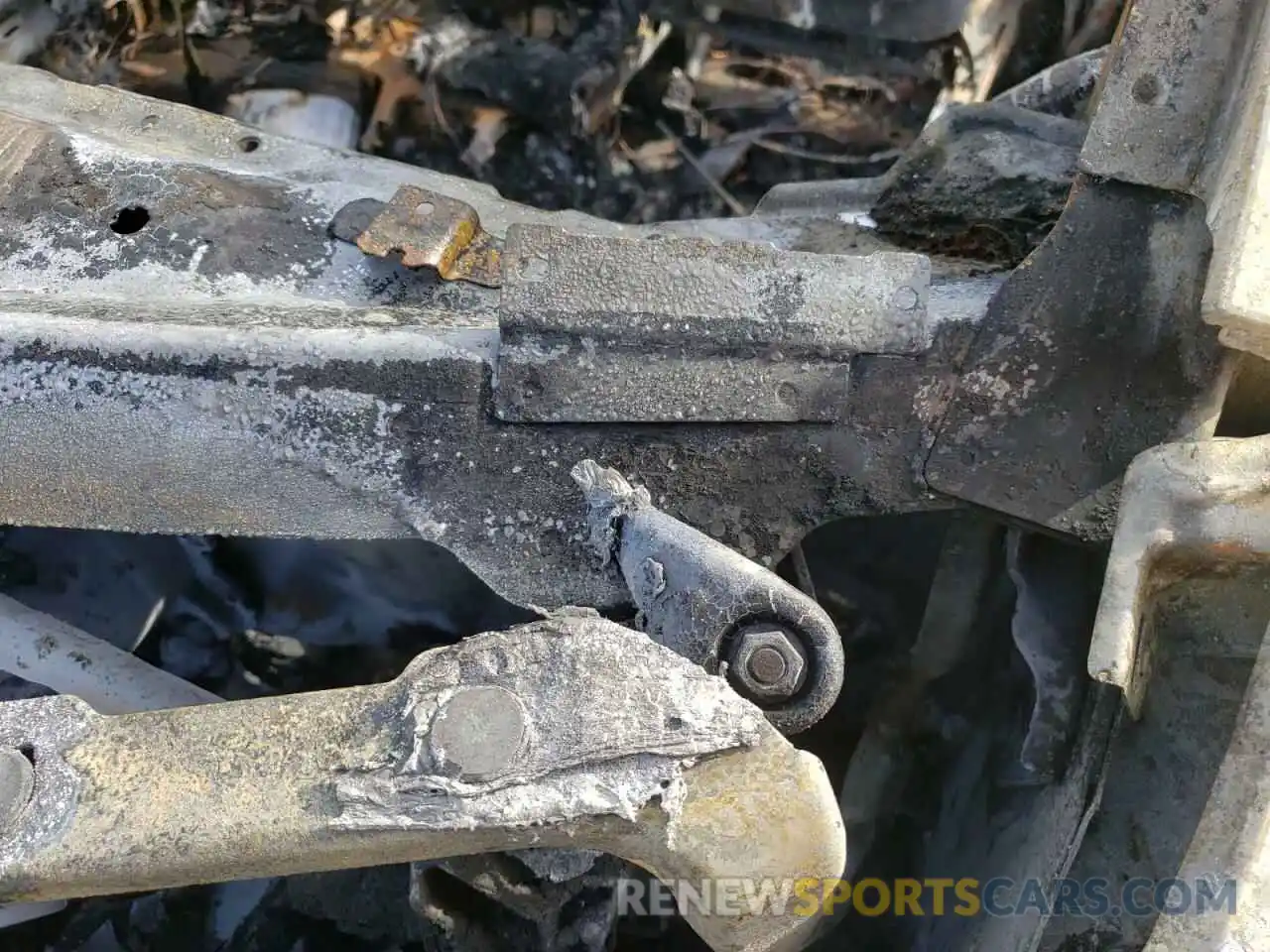 10 Photograph of a damaged car 5YJYGDEE1MF243432 TESLA MODEL Y 2021