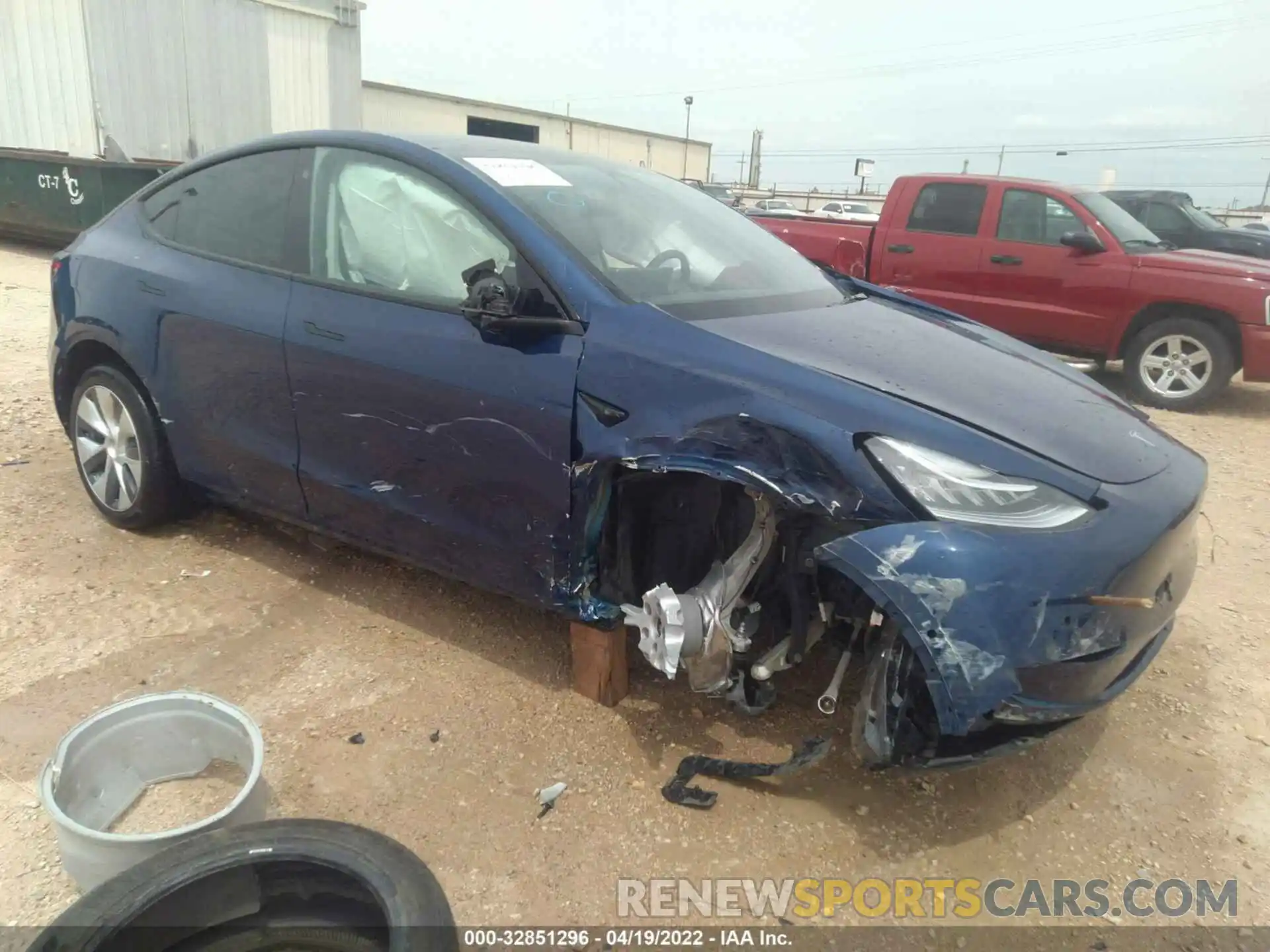 1 Photograph of a damaged car 5YJYGDEE1MF245066 TESLA MODEL Y 2021