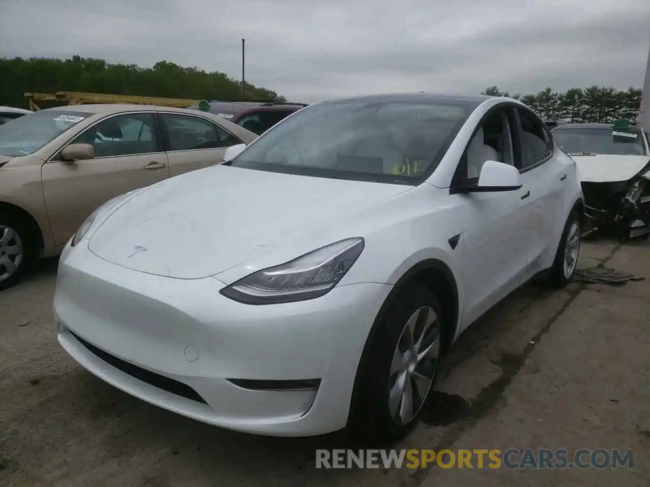 2 Photograph of a damaged car 5YJYGDEE1MF251515 TESLA MODEL Y 2021