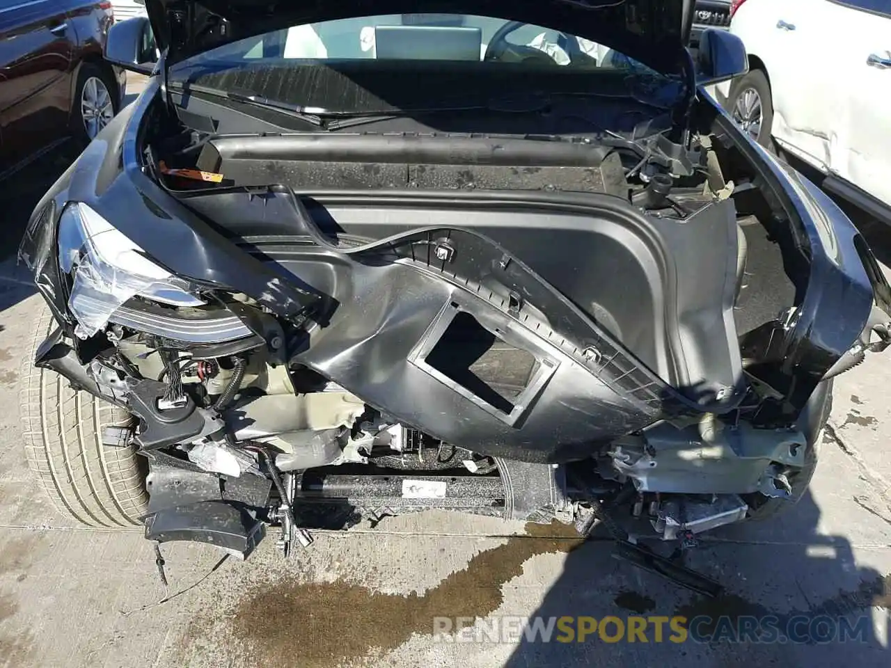 9 Photograph of a damaged car 5YJYGDEE1MF284255 TESLA MODEL Y 2021