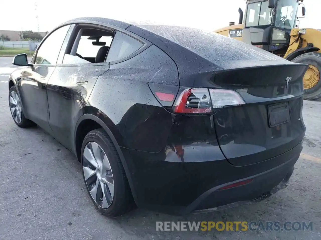 3 Photograph of a damaged car 5YJYGDEE1MF286362 TESLA MODEL Y 2021