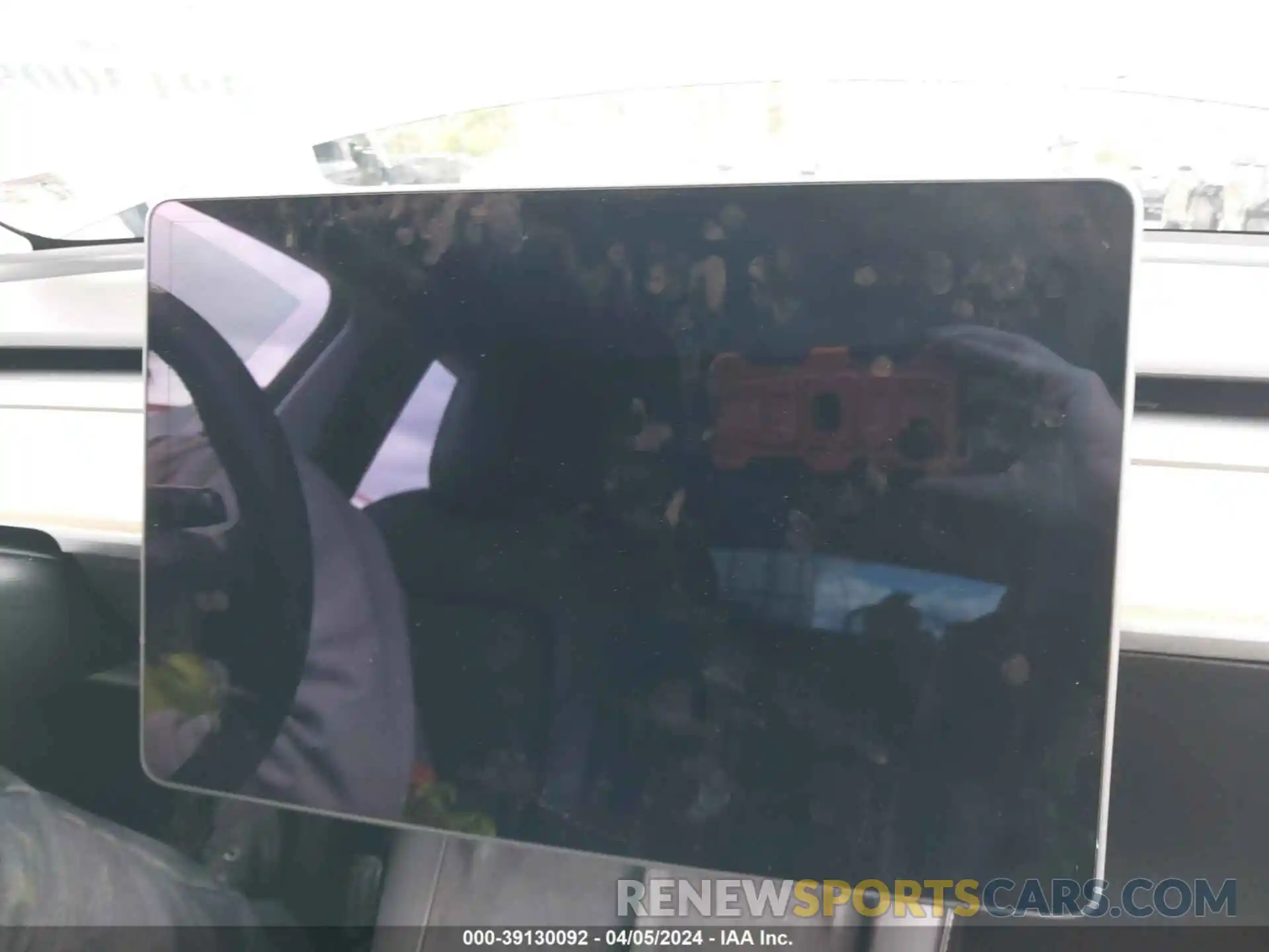 17 Photograph of a damaged car 5YJYGDEE1MF295045 TESLA MODEL Y 2021