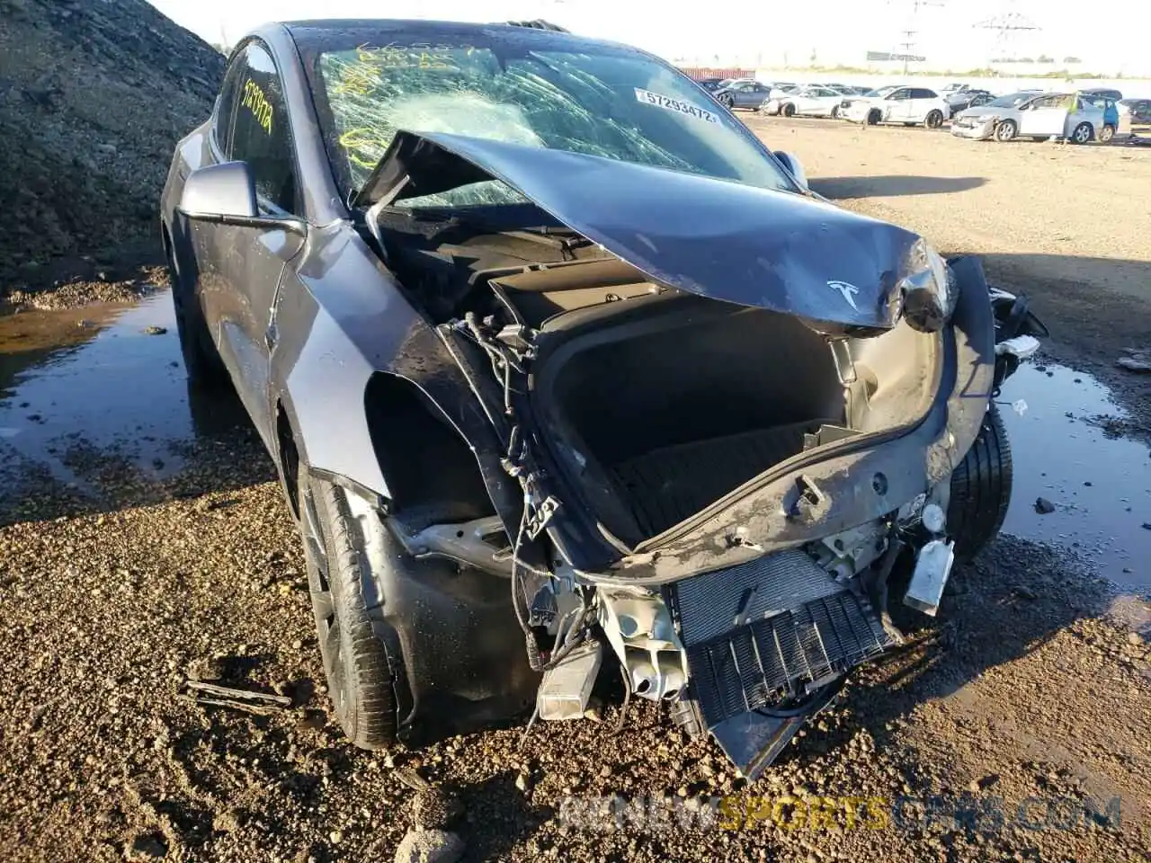 9 Photograph of a damaged car 5YJYGDEE1MF304956 TESLA MODEL Y 2021