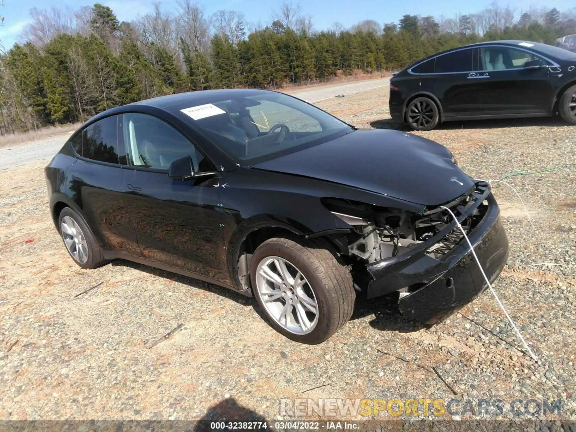 1 Photograph of a damaged car 5YJYGDEE2MF060170 TESLA MODEL Y 2021