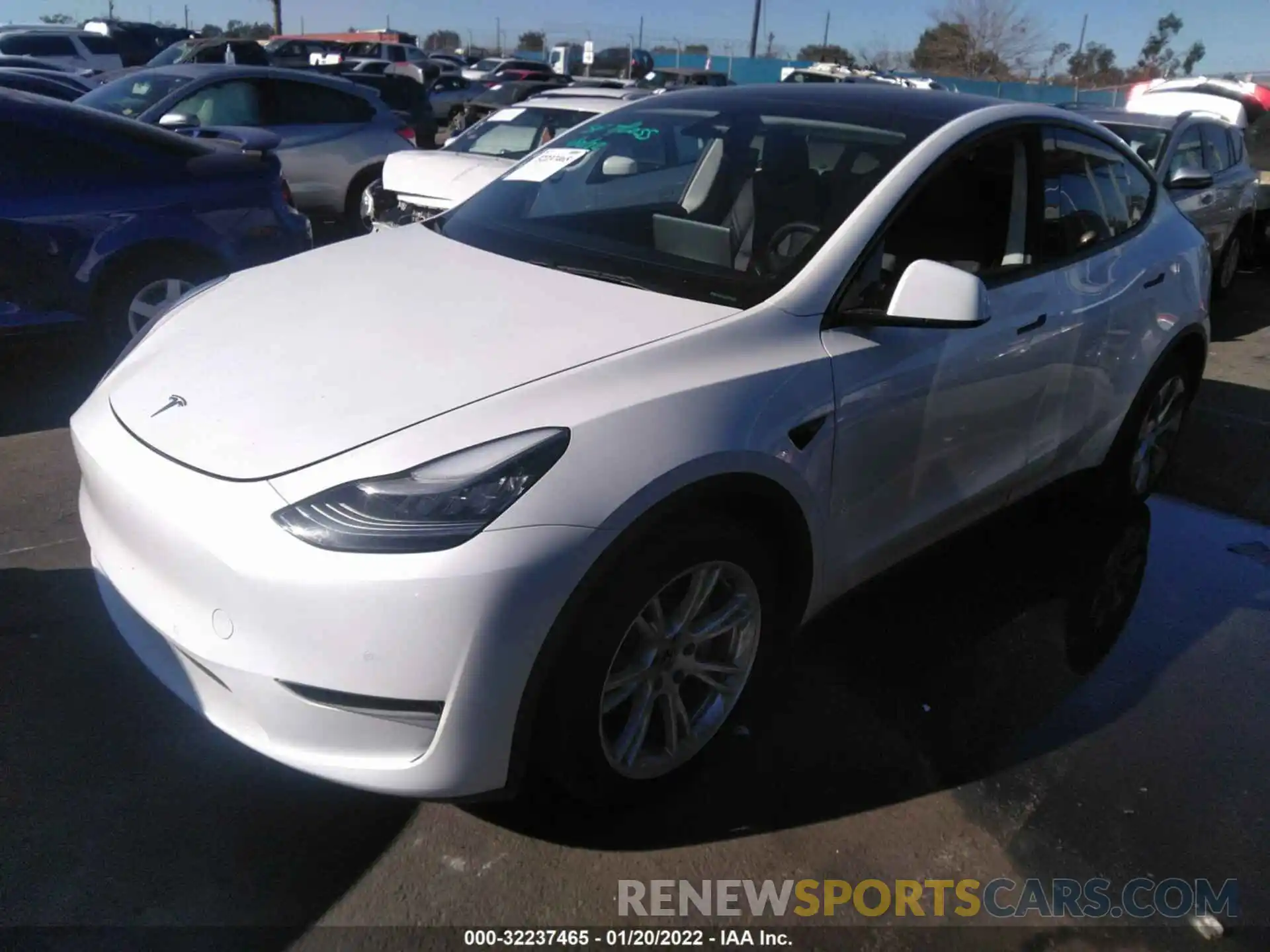 2 Photograph of a damaged car 5YJYGDEE2MF061190 TESLA MODEL Y 2021