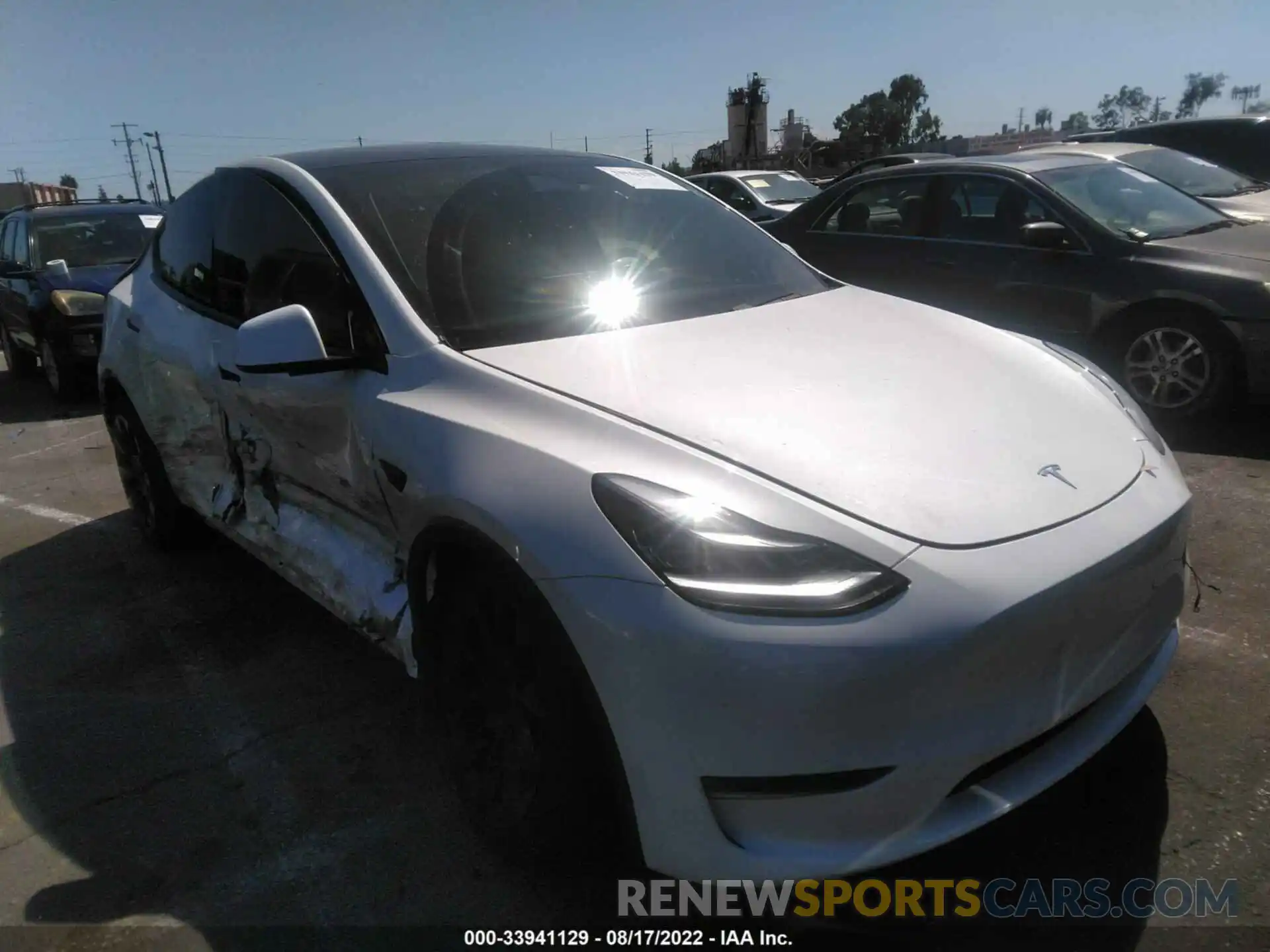 1 Фотография поврежденного автомобиля 5YJYGDEE2MF061352 TESLA MODEL Y 2021