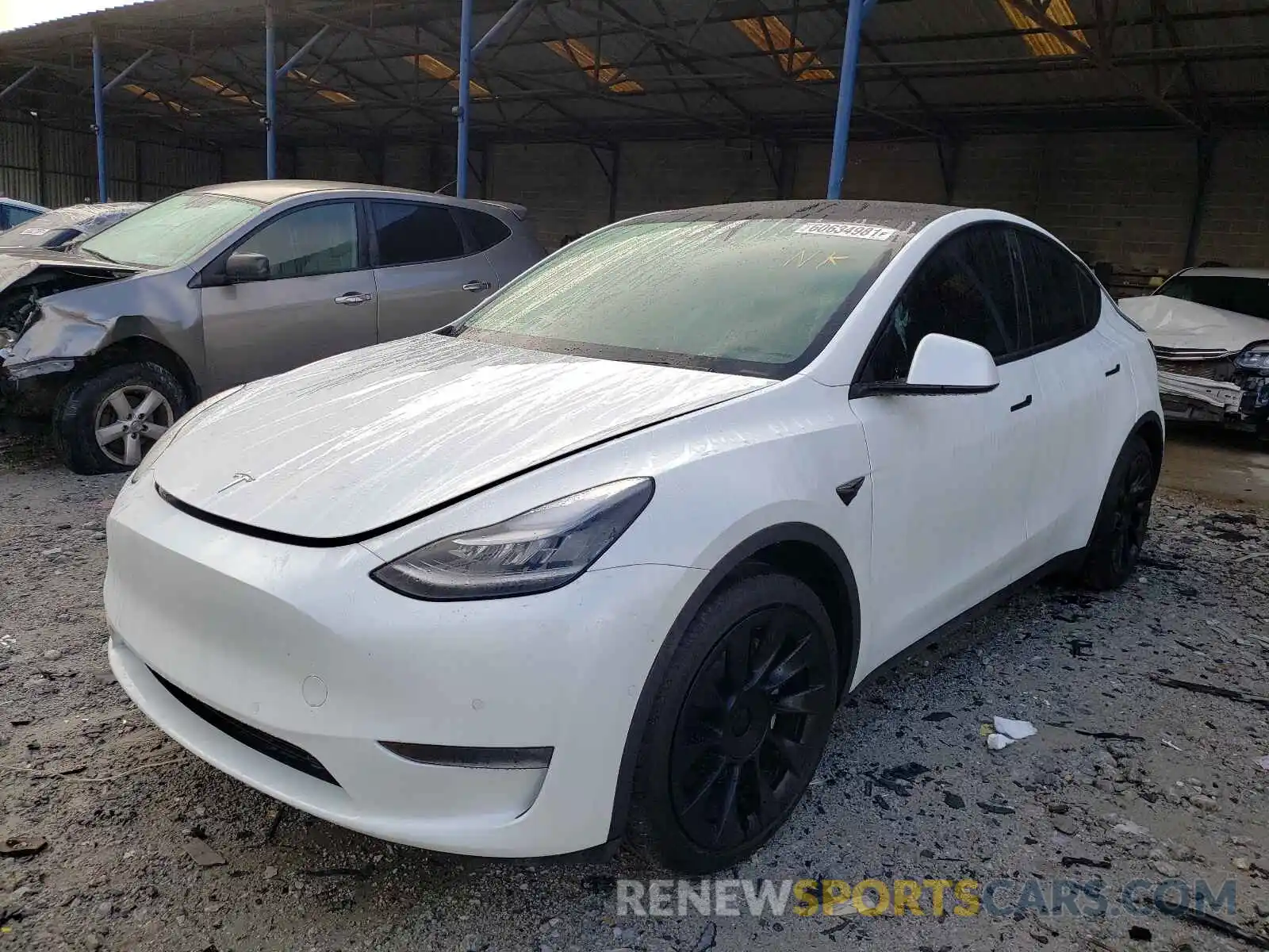 2 Photograph of a damaged car 5YJYGDEE2MF065837 TESLA MODEL Y 2021