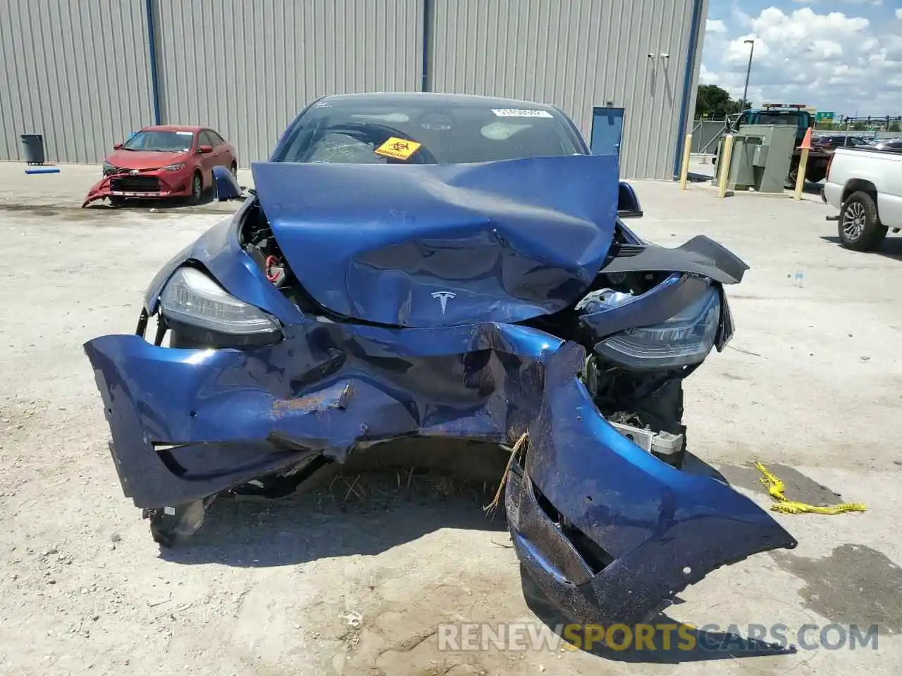 9 Photograph of a damaged car 5YJYGDEE2MF069130 TESLA MODEL Y 2021