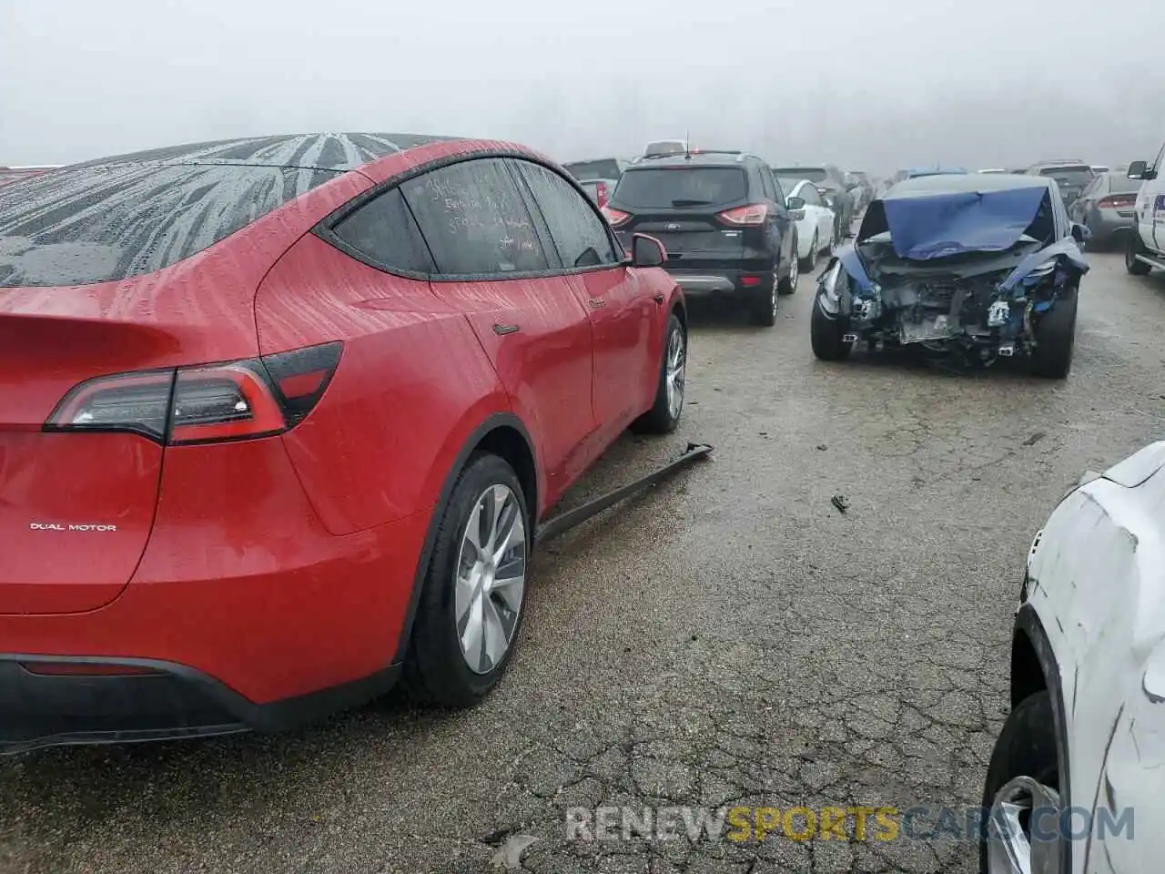 3 Photograph of a damaged car 5YJYGDEE2MF069497 TESLA MODEL Y 2021