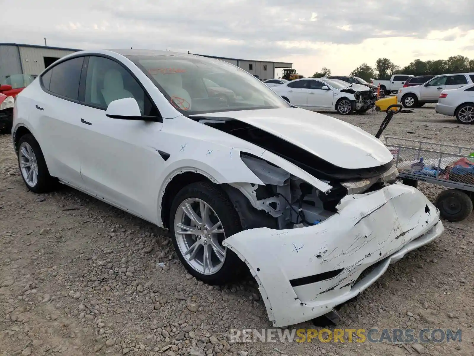 1 Photograph of a damaged car 5YJYGDEE2MF072366 TESLA MODEL Y 2021