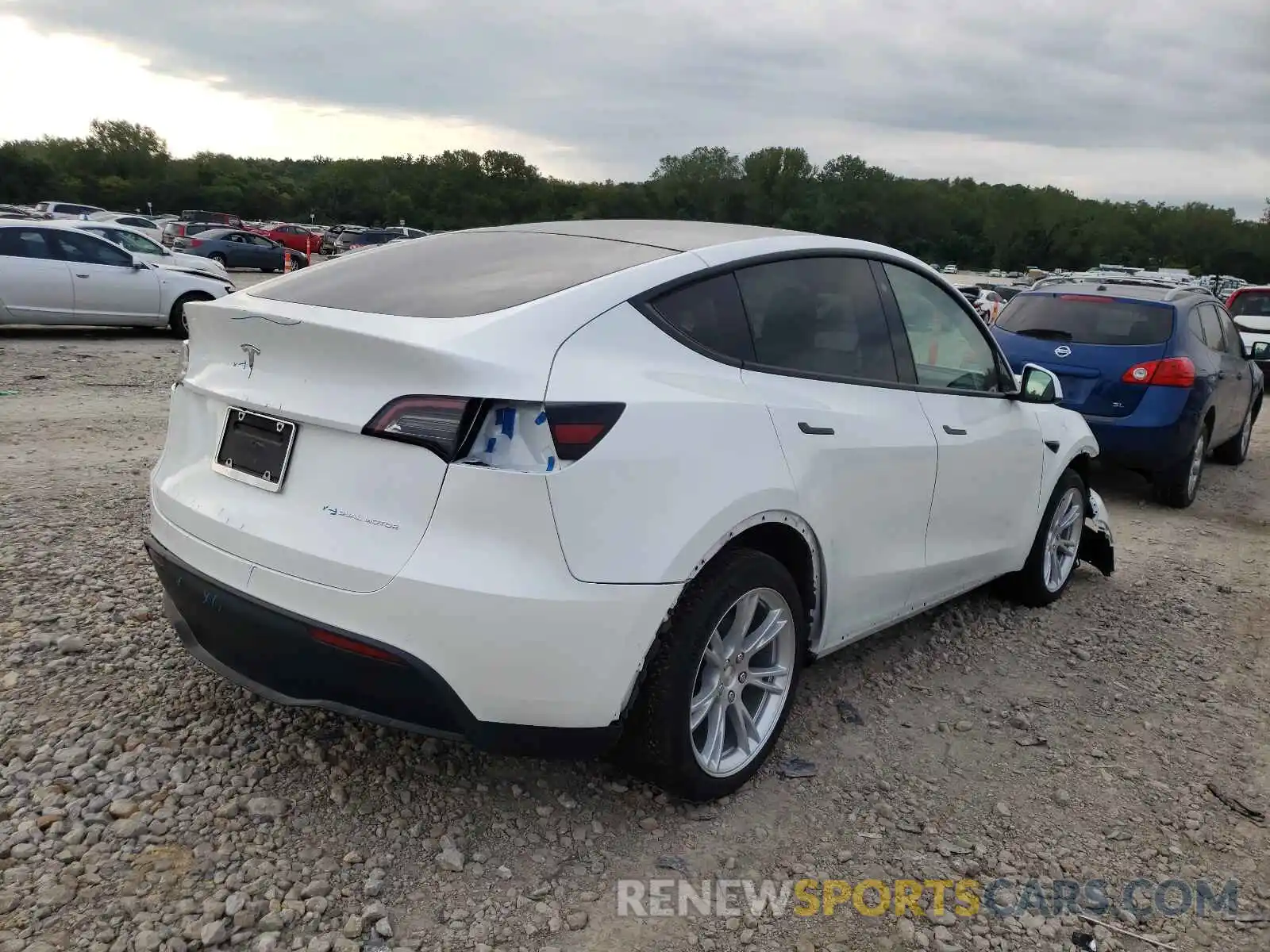 4 Фотография поврежденного автомобиля 5YJYGDEE2MF072366 TESLA MODEL Y 2021