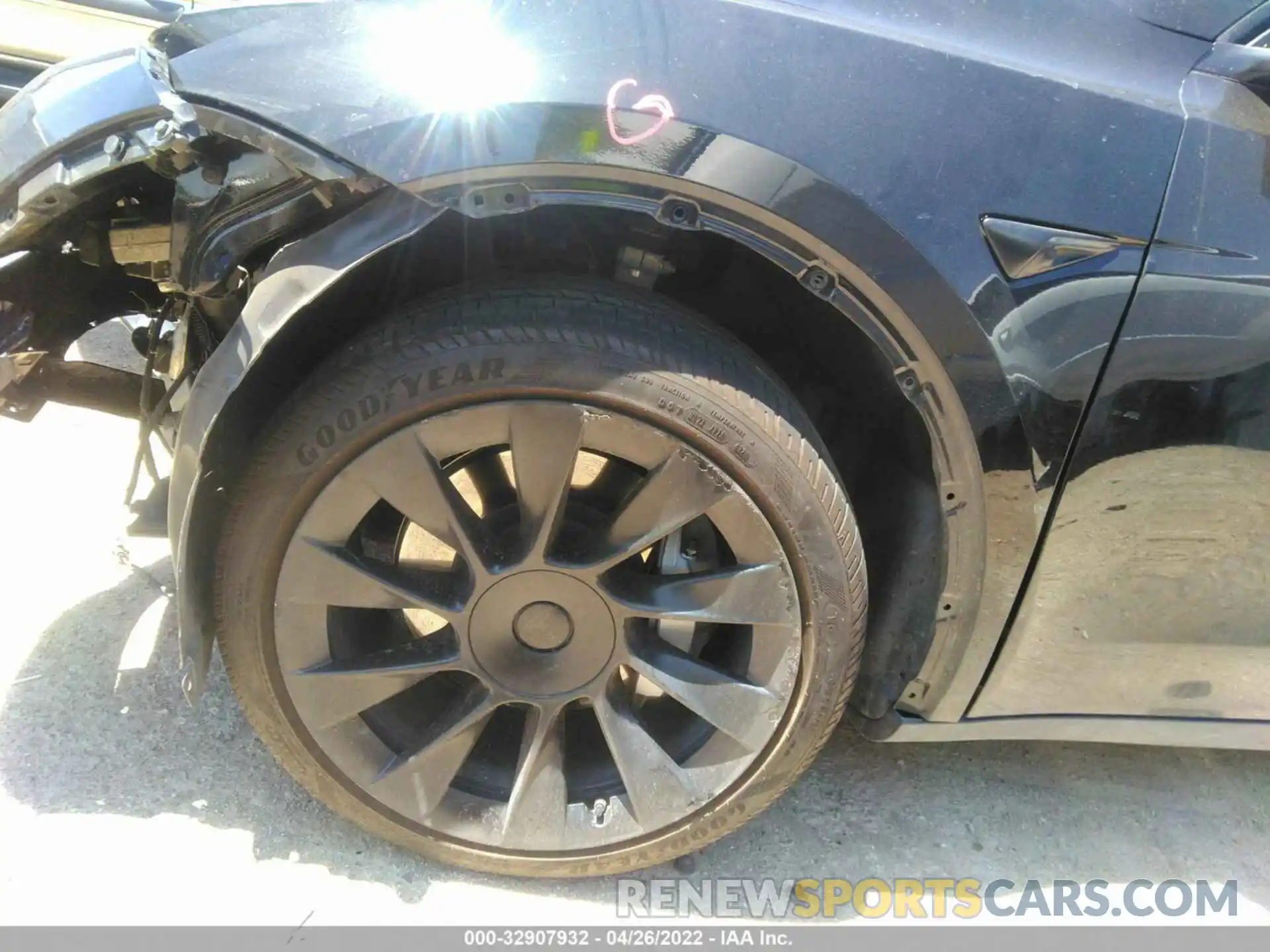 11 Photograph of a damaged car 5YJYGDEE2MF073694 TESLA MODEL Y 2021