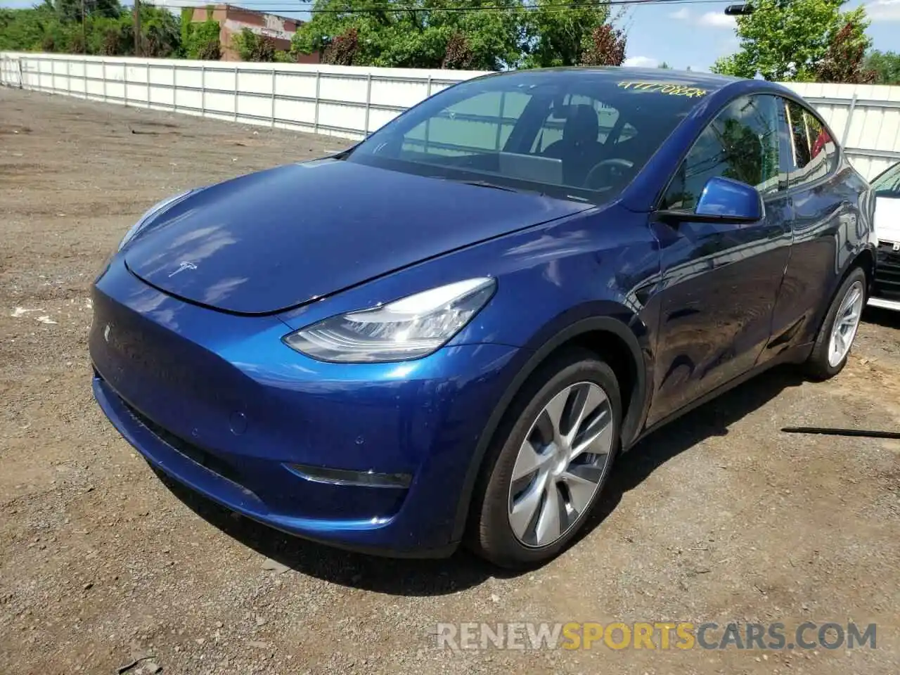 2 Photograph of a damaged car 5YJYGDEE2MF083433 TESLA MODEL Y 2021