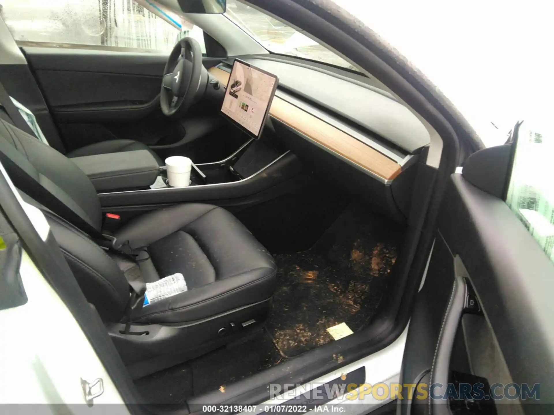 5 Photograph of a damaged car 5YJYGDEE2MF085750 TESLA MODEL Y 2021