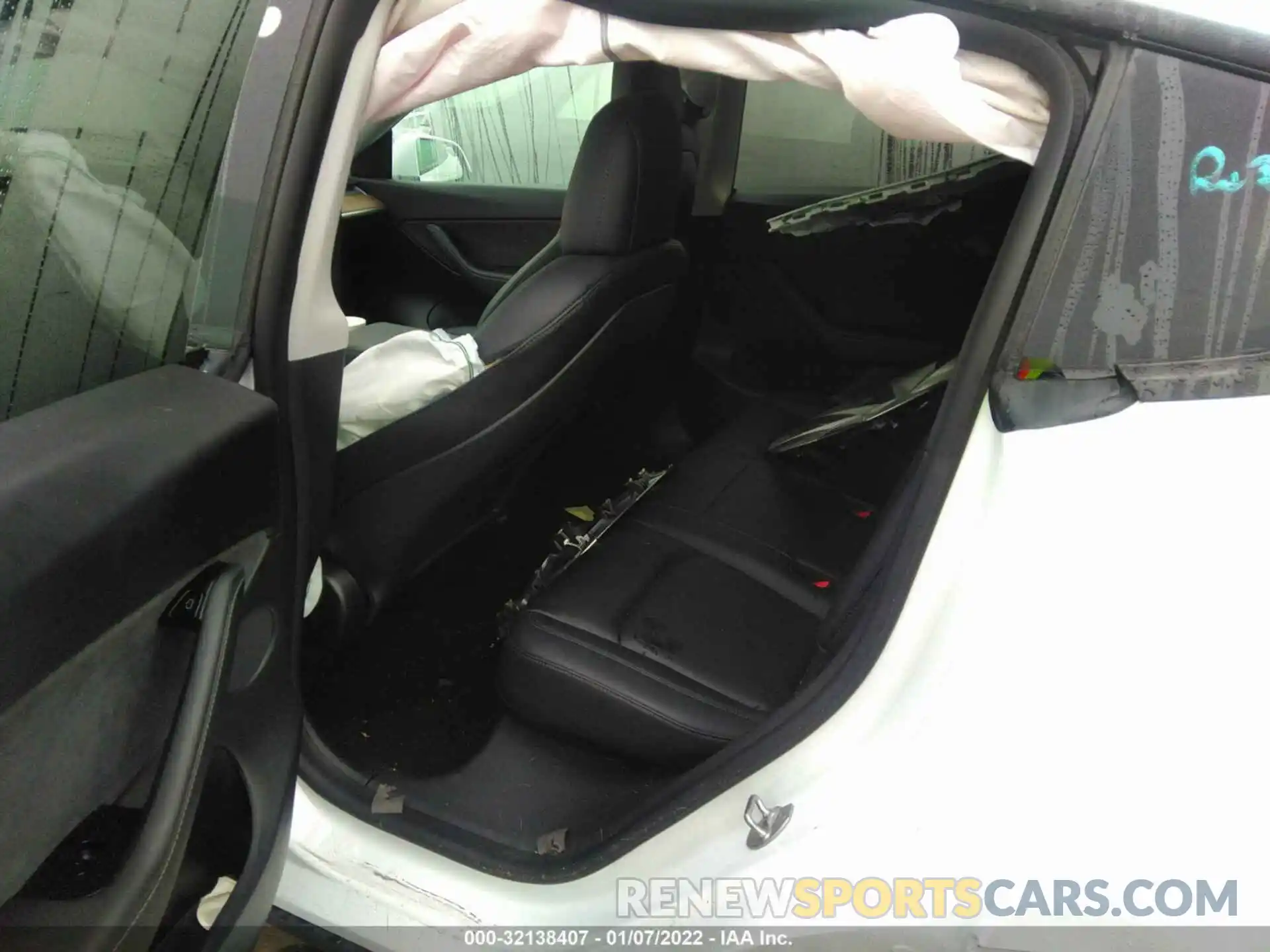 8 Photograph of a damaged car 5YJYGDEE2MF085750 TESLA MODEL Y 2021