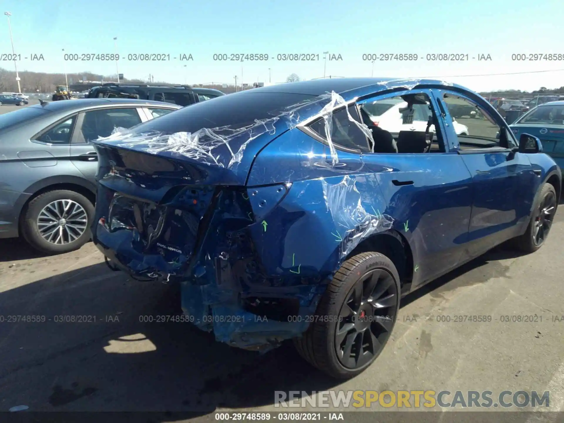 4 Photograph of a damaged car 5YJYGDEE2MF089541 TESLA MODEL Y 2021