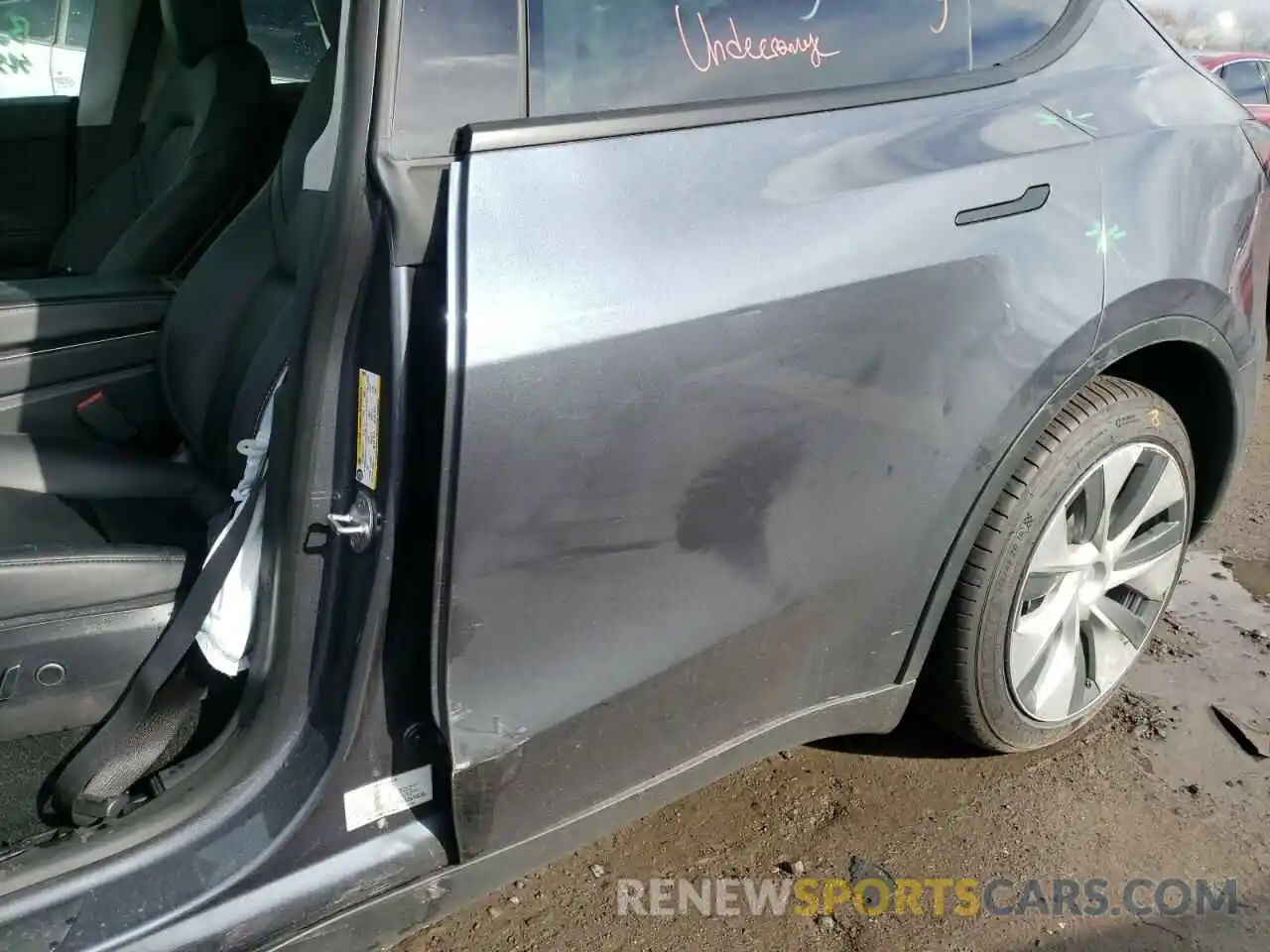 10 Photograph of a damaged car 5YJYGDEE2MF090818 TESLA MODEL Y 2021