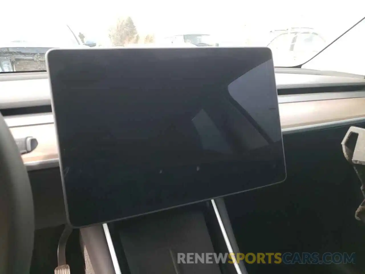 8 Photograph of a damaged car 5YJYGDEE2MF090818 TESLA MODEL Y 2021