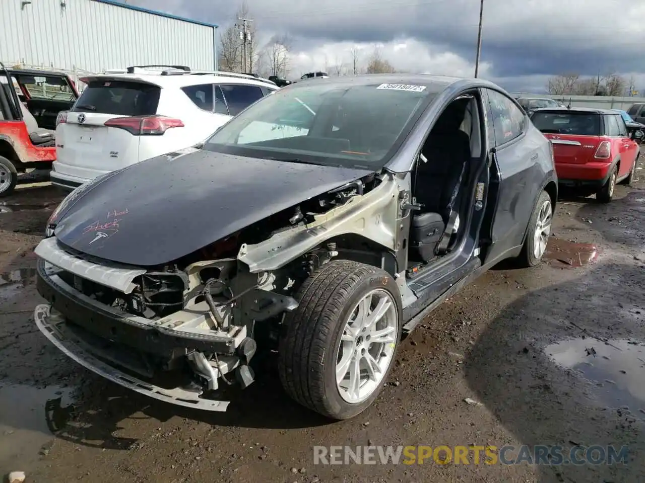 9 Photograph of a damaged car 5YJYGDEE2MF090818 TESLA MODEL Y 2021