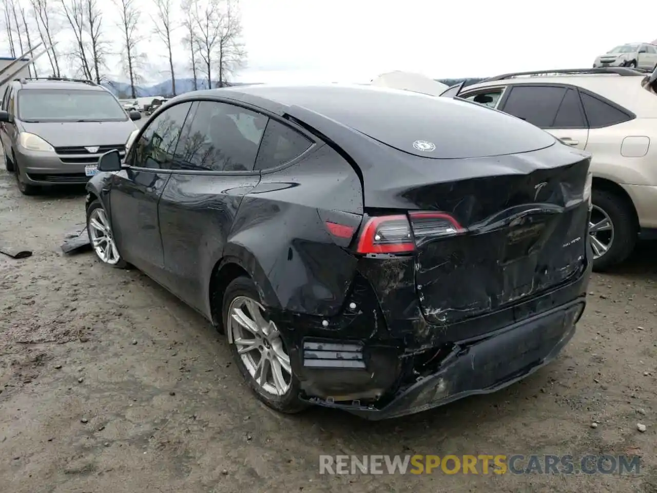 3 Photograph of a damaged car 5YJYGDEE2MF095226 TESLA MODEL Y 2021