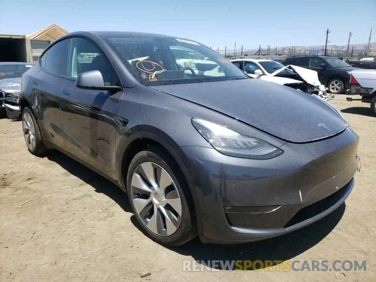 1 Photograph of a damaged car 5YJYGDEE2MF122201 TESLA MODEL Y 2021