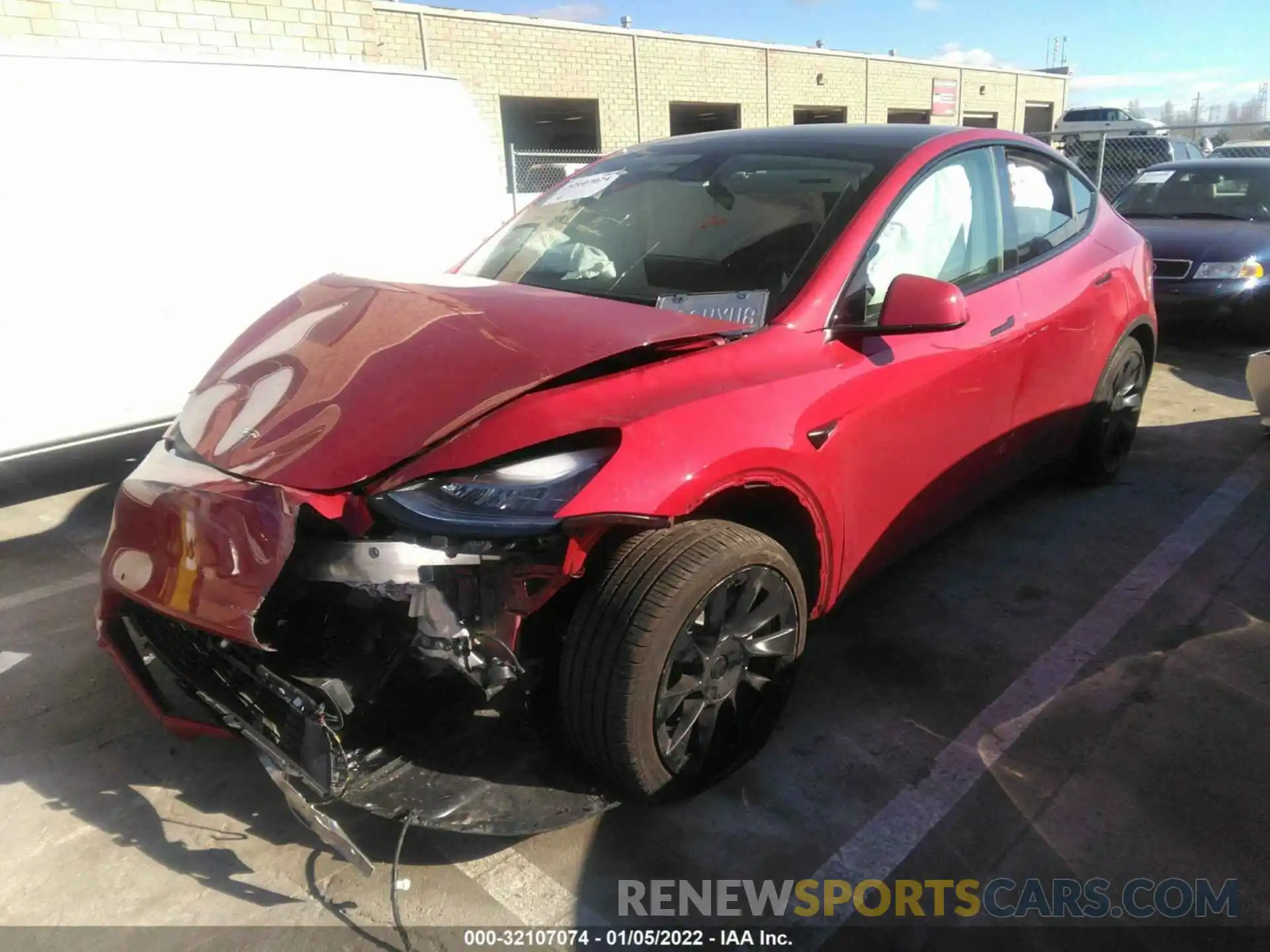 2 Photograph of a damaged car 5YJYGDEE2MF122859 TESLA MODEL Y 2021