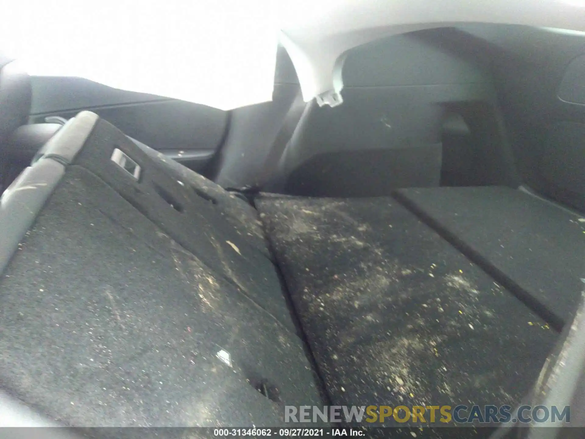 8 Photograph of a damaged car 5YJYGDEE2MF124837 TESLA MODEL Y 2021