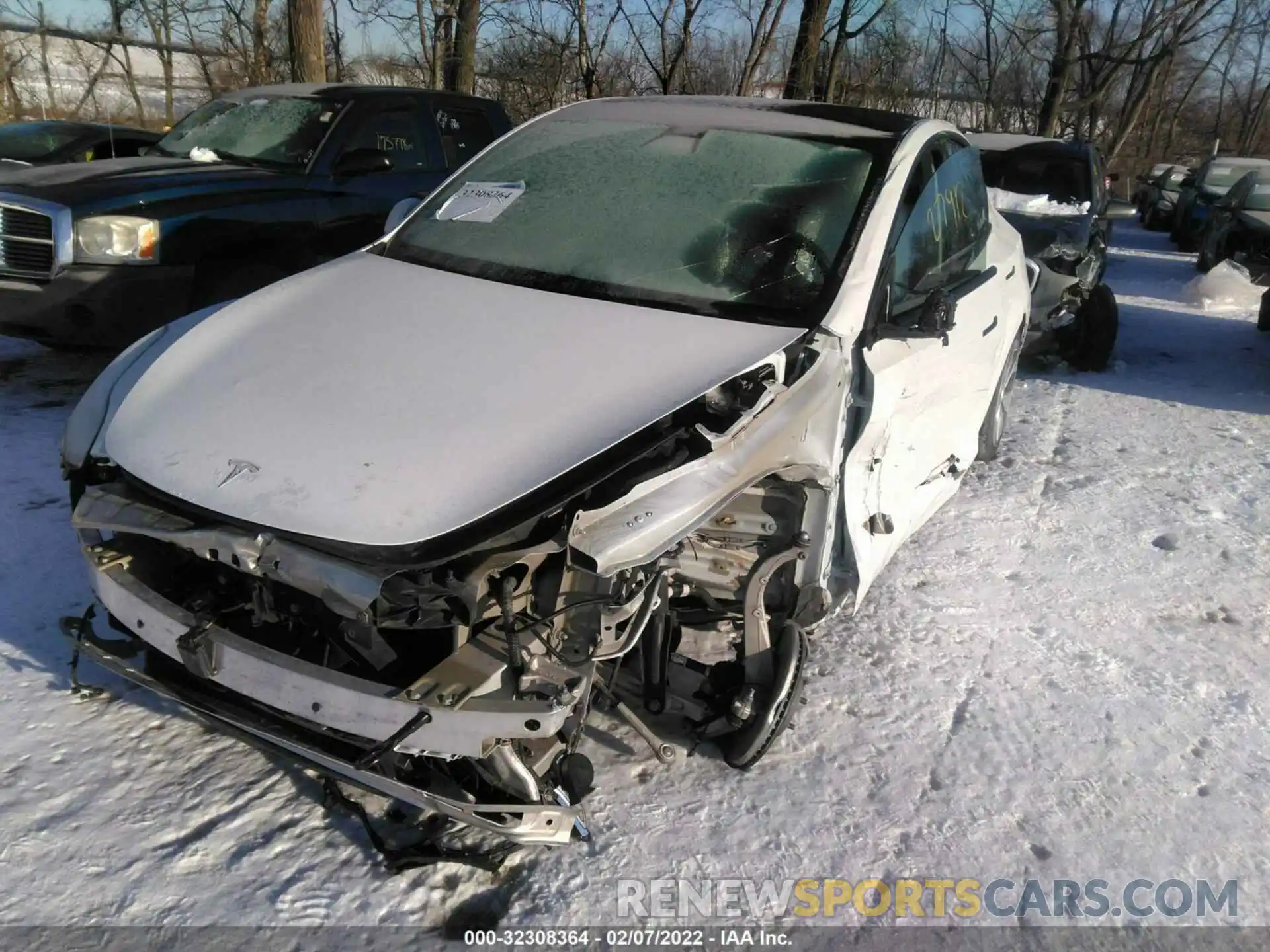 2 Photograph of a damaged car 5YJYGDEE2MF125003 TESLA MODEL Y 2021