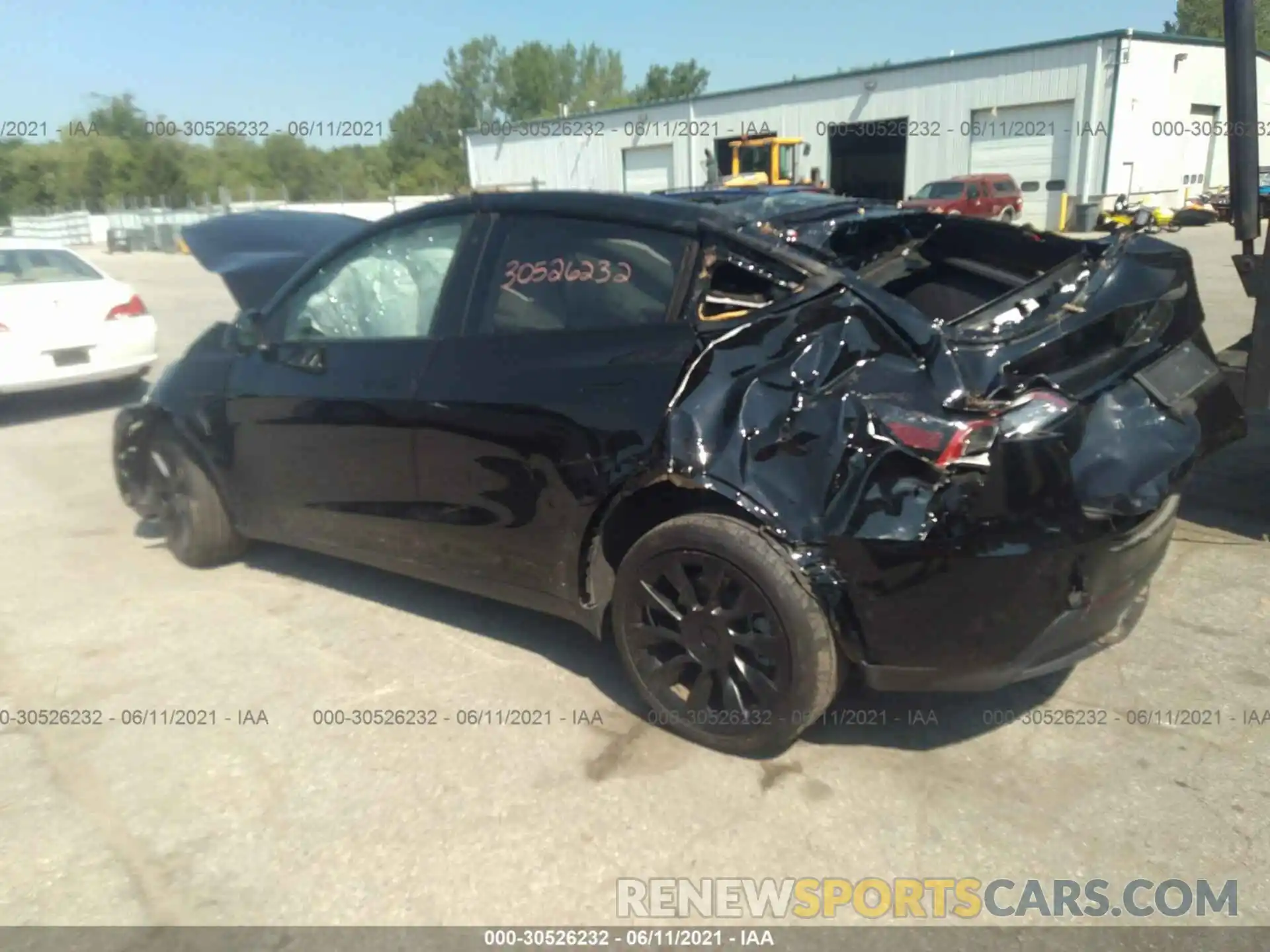 3 Photograph of a damaged car 5YJYGDEE2MF139760 TESLA MODEL Y 2021