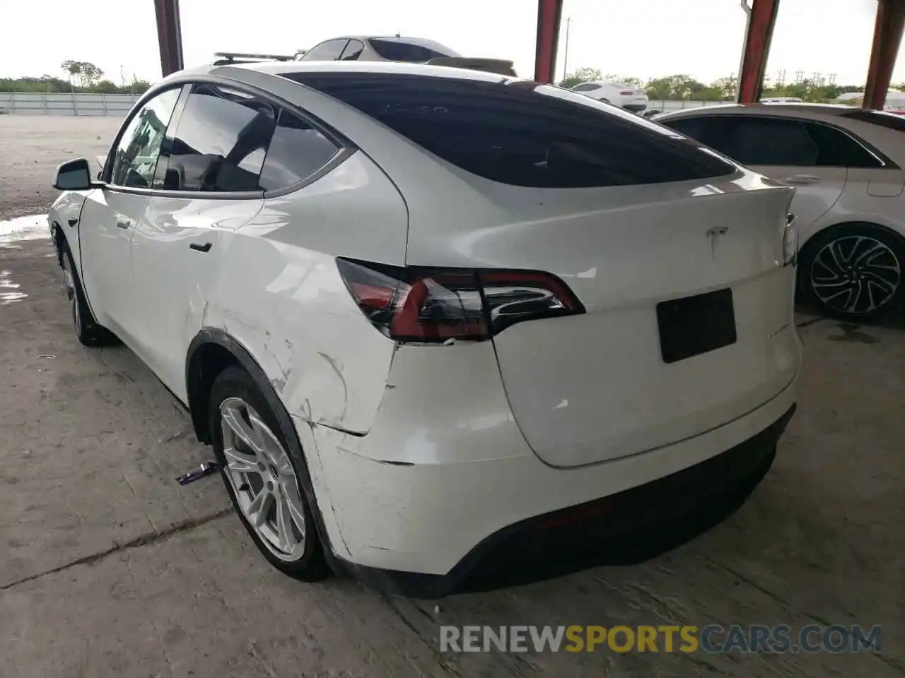 3 Photograph of a damaged car 5YJYGDEE2MF141962 TESLA MODEL Y 2021