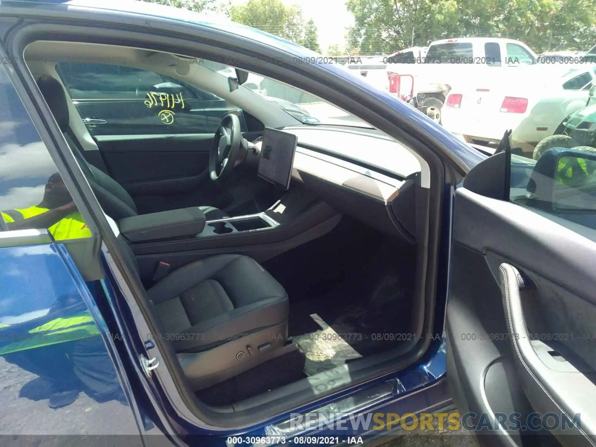 5 Photograph of a damaged car 5YJYGDEE2MF141976 TESLA MODEL Y 2021