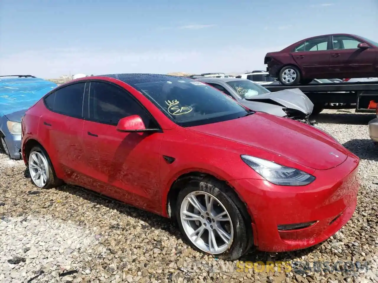 1 Photograph of a damaged car 5YJYGDEE2MF153142 TESLA MODEL Y 2021